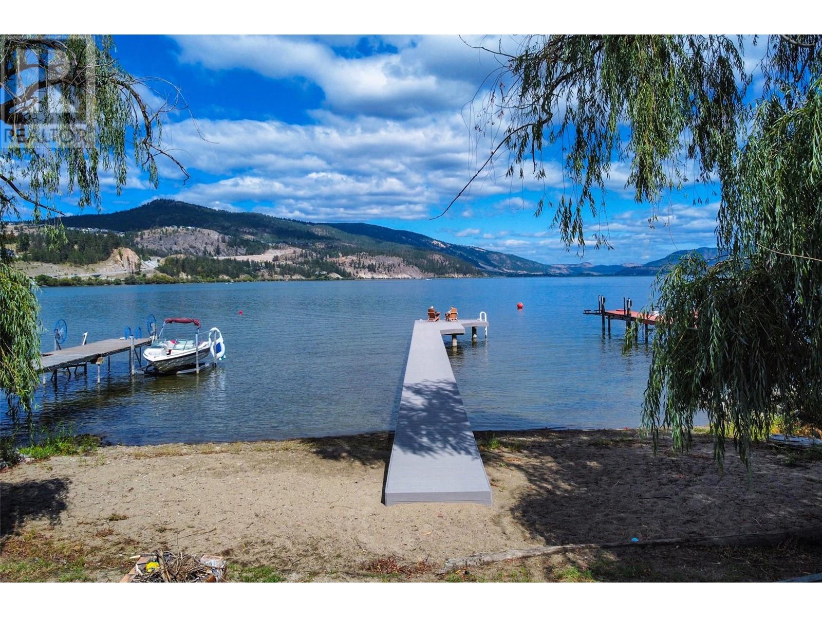3242 Clement Road, lake country, British Columbia