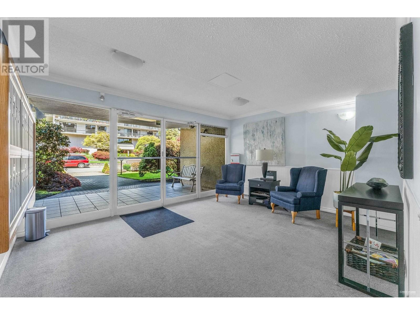 101 1750 Esquimalt Avenue, West Vancouver, British Columbia V7V 1R8 - Photo 4 - R2924874
