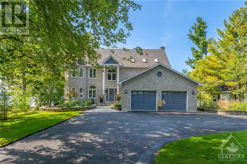 4232 Armitage AvenueOttawa, Ontario  K0A 1T0 - Photo 1 - X9520153