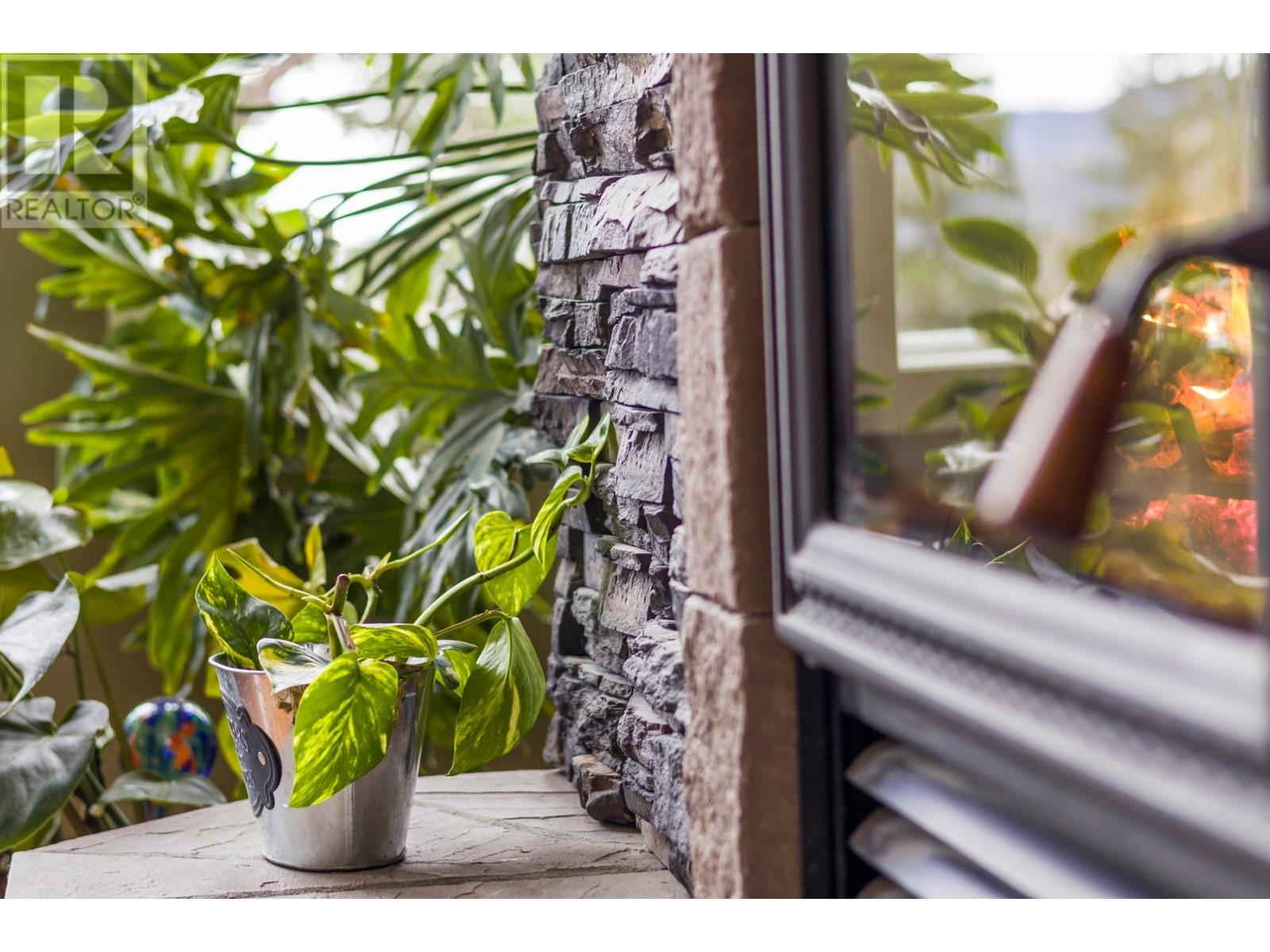 5889 Old Stagecoach Road, Kamloops, British Columbia  V0E 2A0 - Photo 11 - 180877