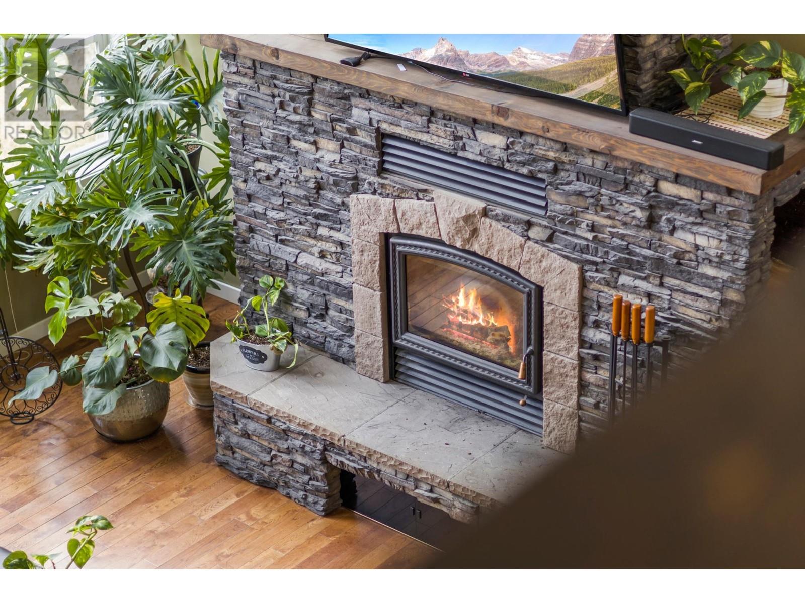 5889 Old Stagecoach Road, Kamloops, British Columbia  V0E 2A0 - Photo 35 - 180877