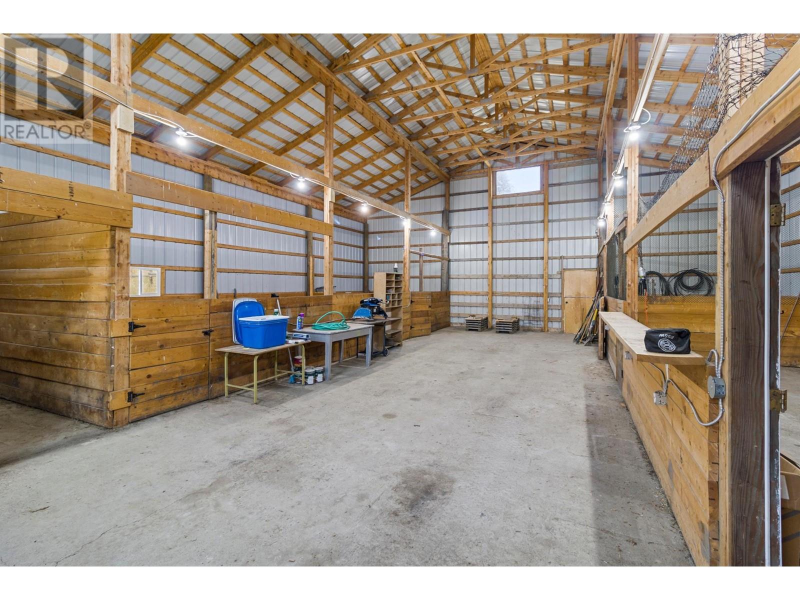 5889 Old Stagecoach Road, Kamloops, British Columbia  V0E 2A0 - Photo 68 - 180877