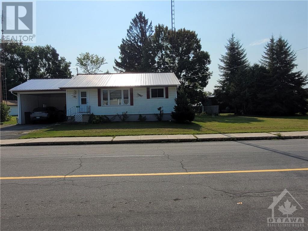 4 Labrosse Street, Moose Creek, Ontario  K0C 1W0 - Photo 2 - 1411556