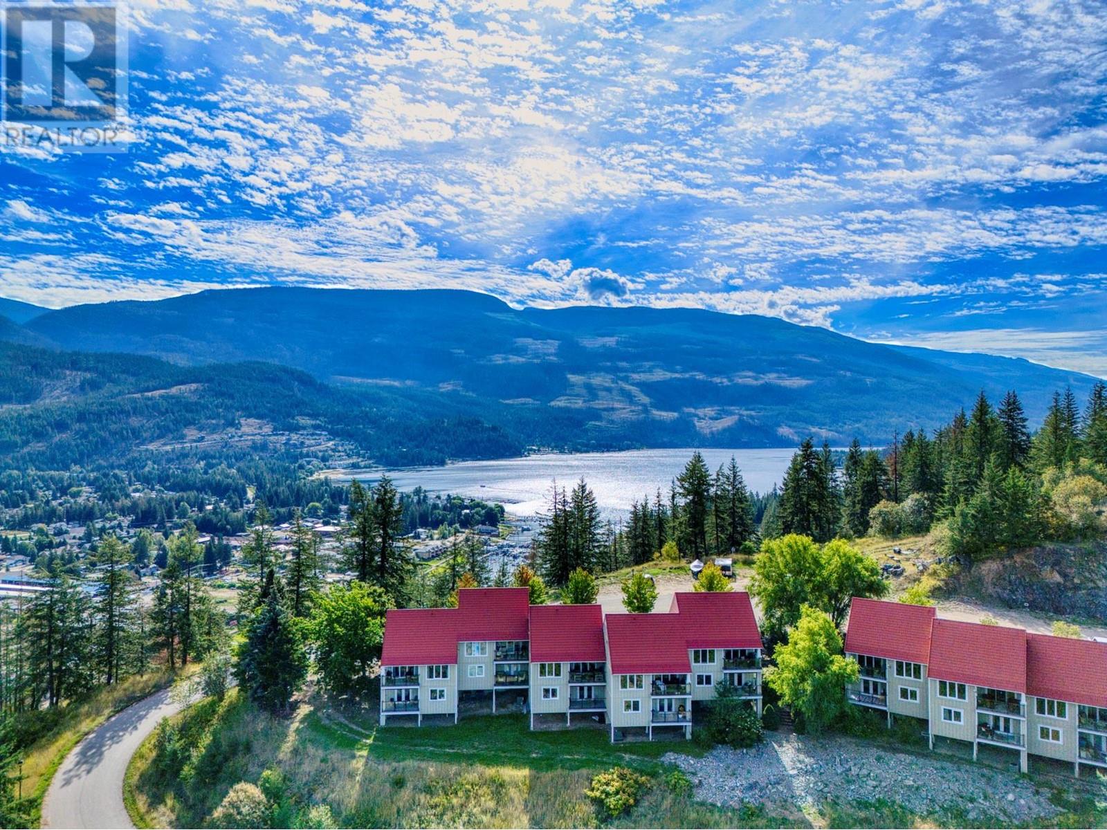 500 Old Spallumacheen Road Unit# 105 Sicamous