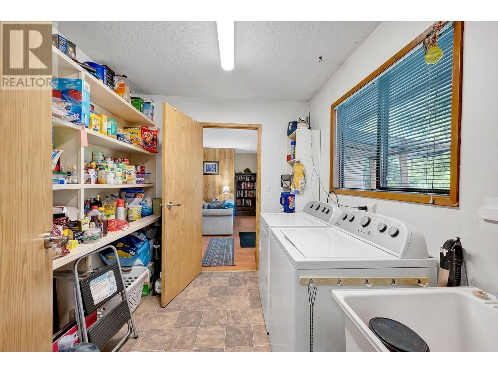 3089 Light Brown Road, Clearwater, British Columbia  V0E 1N1 - Photo 18 - 180880