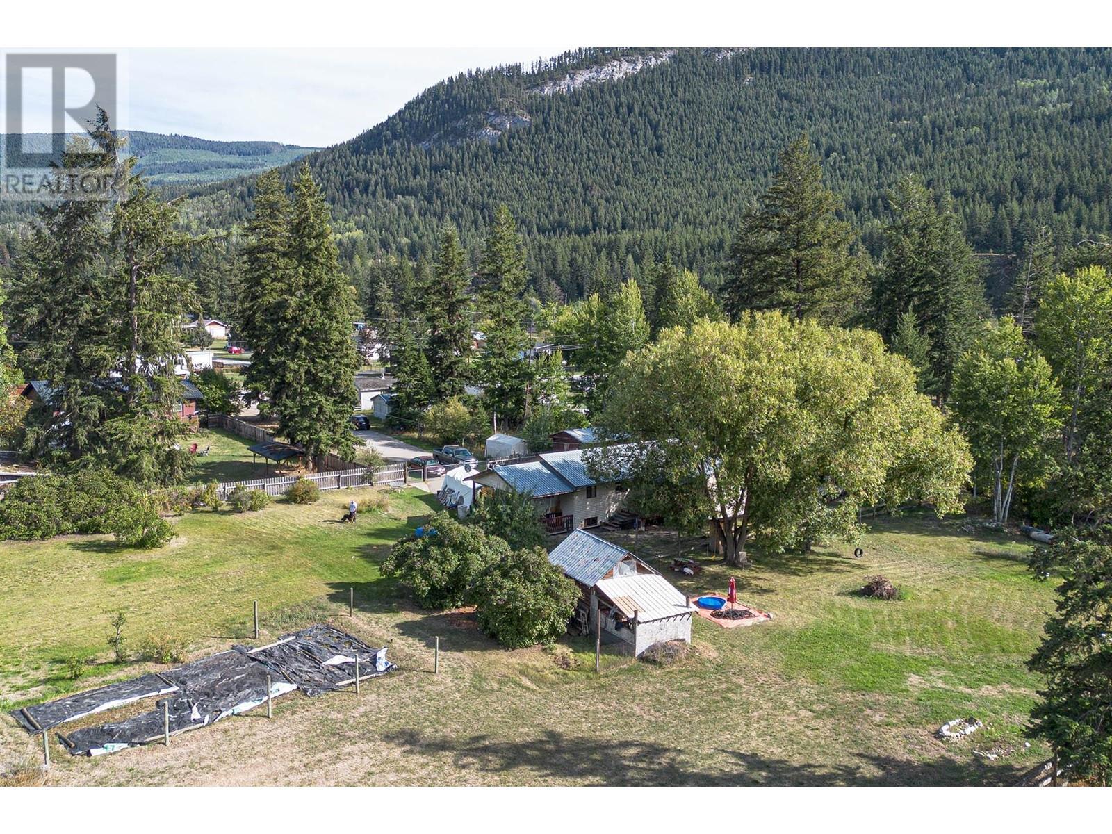 3089 Light Brown Road, Clearwater, British Columbia  V0E 1N1 - Photo 60 - 180880