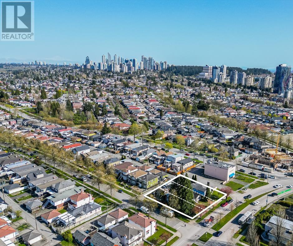 4424 Rupert Street, Vancouver, British Columbia  V5R 2J2 - Photo 3 - R2924159