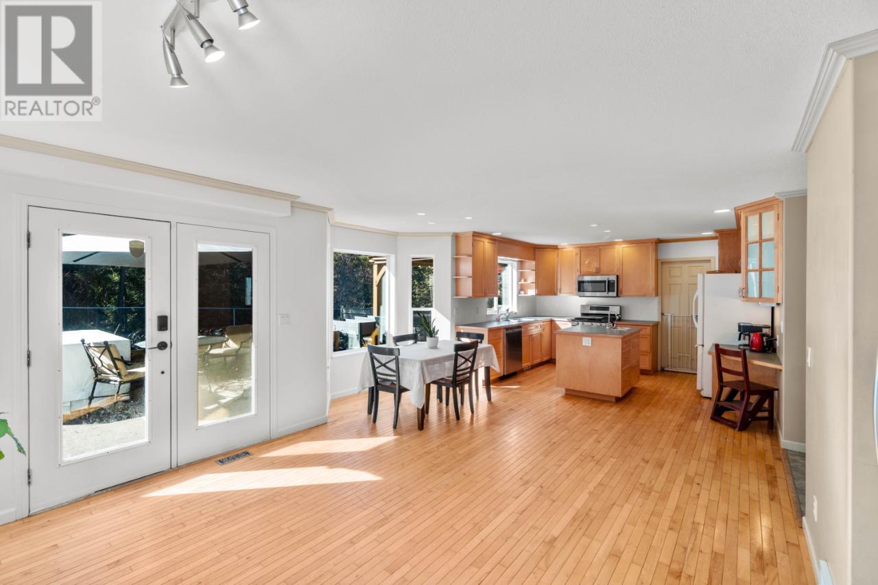 4942 Woodland Crt, Kamloops, British Columbia  V2C 6V5 - Photo 5 - 180886