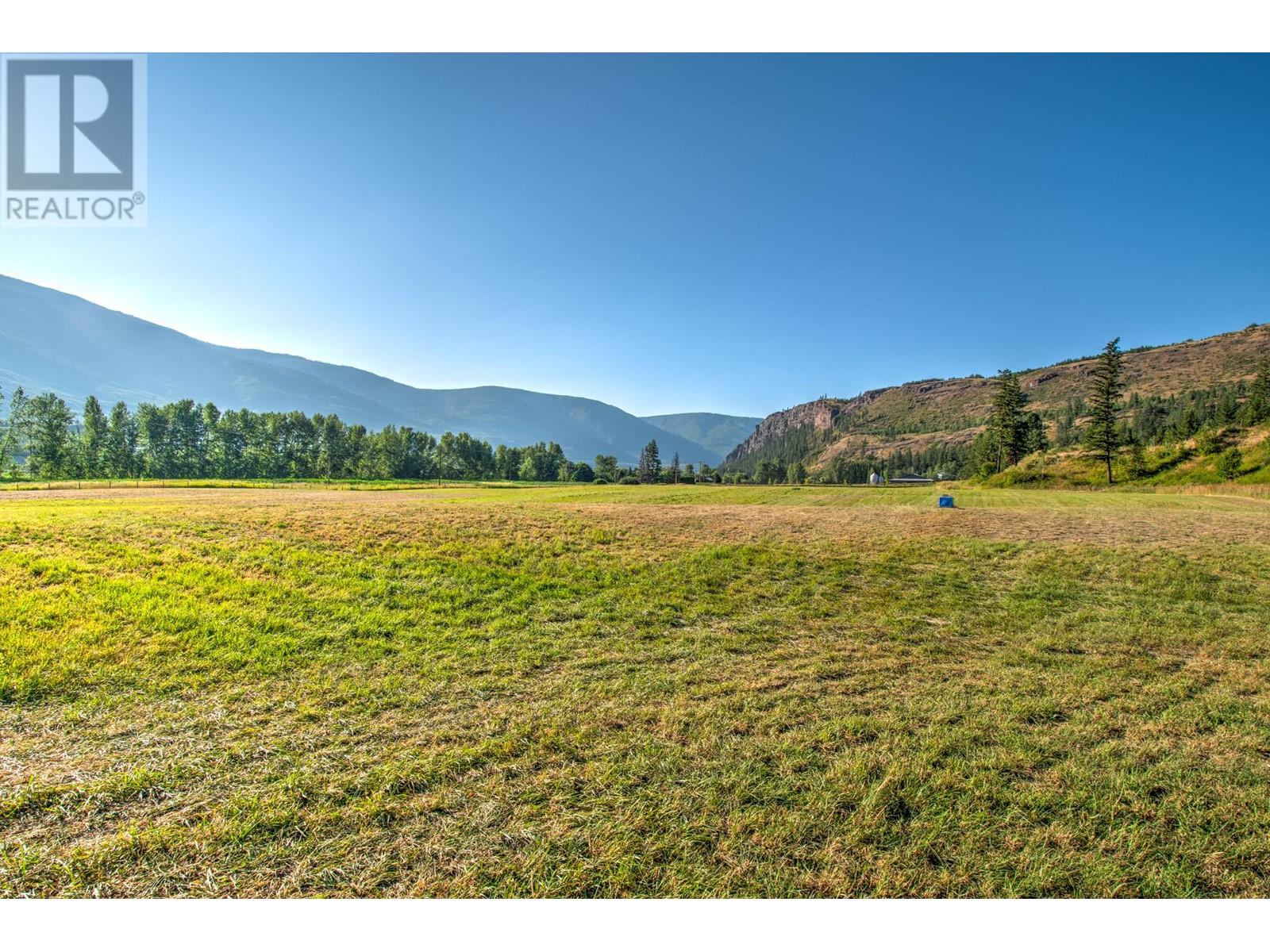 553 Salmon River Road Salmon Arm