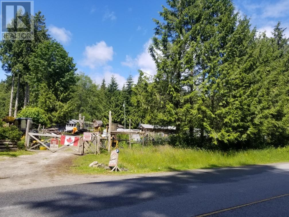 6229 MASON ROAD, Sechelt, British Columbia