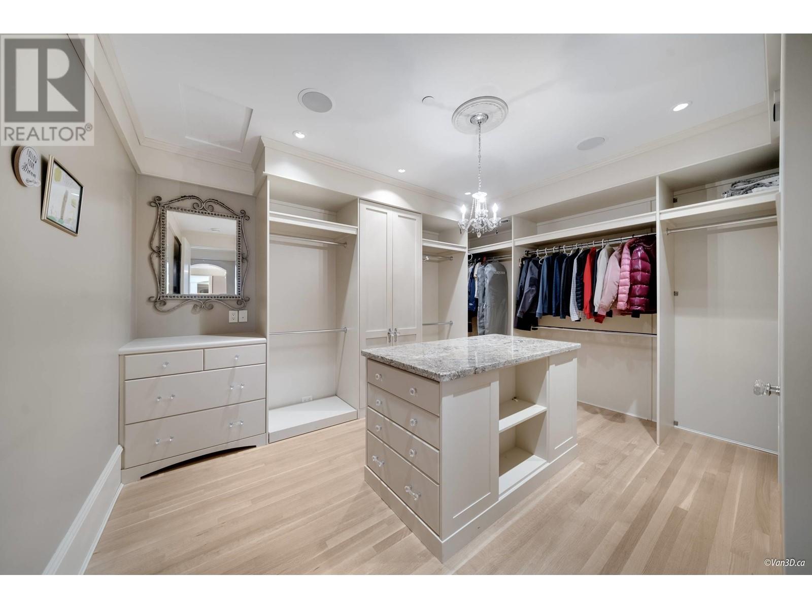 Listing Picture 31 of 40 : 1198 W 55TH AVENUE, Vancouver / 溫哥華 - 魯藝地產 Yvonne Lu Group - MLS Medallion Club Member