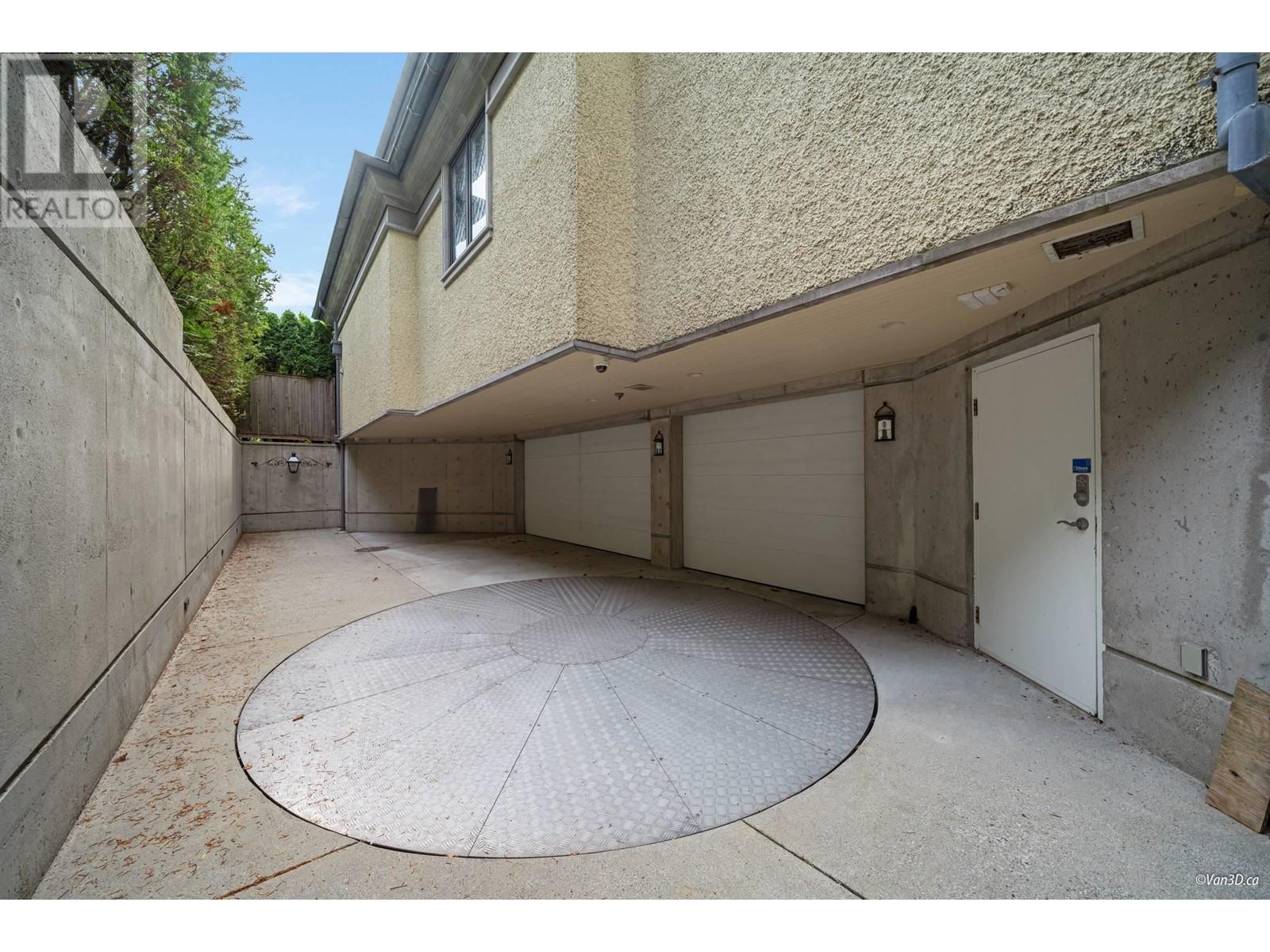 Listing Picture 8 of 40 : 1198 W 55TH AVENUE, Vancouver / 溫哥華 - 魯藝地產 Yvonne Lu Group - MLS Medallion Club Member