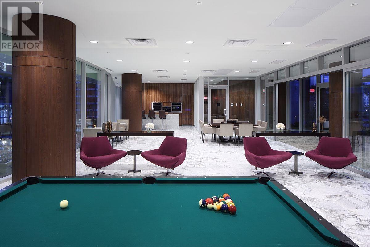 Listing Picture 14 of 16 : 802 68 SMITHE STREET, Vancouver / 溫哥華 - 魯藝地產 Yvonne Lu Group - MLS Medallion Club Member