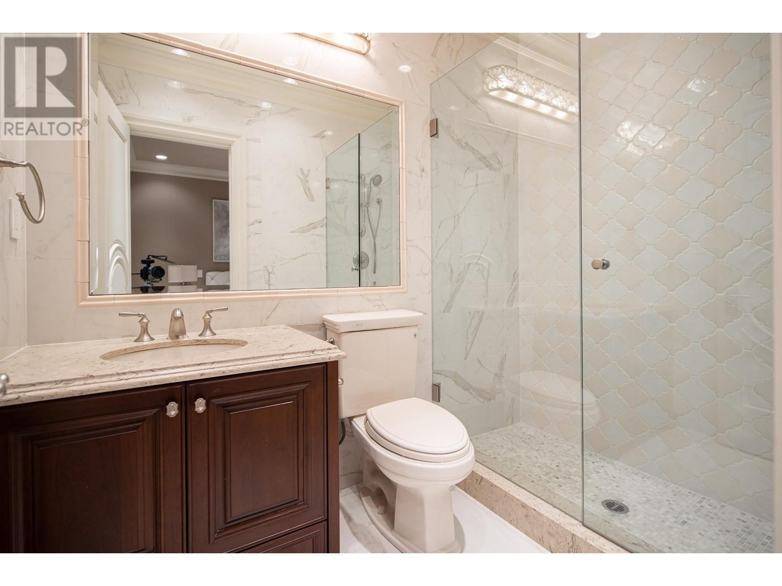 Listing Picture 24 of 40 : 6076 ANGUS DRIVE, Vancouver / 溫哥華 - 魯藝地產 Yvonne Lu Group - MLS Medallion Club Member