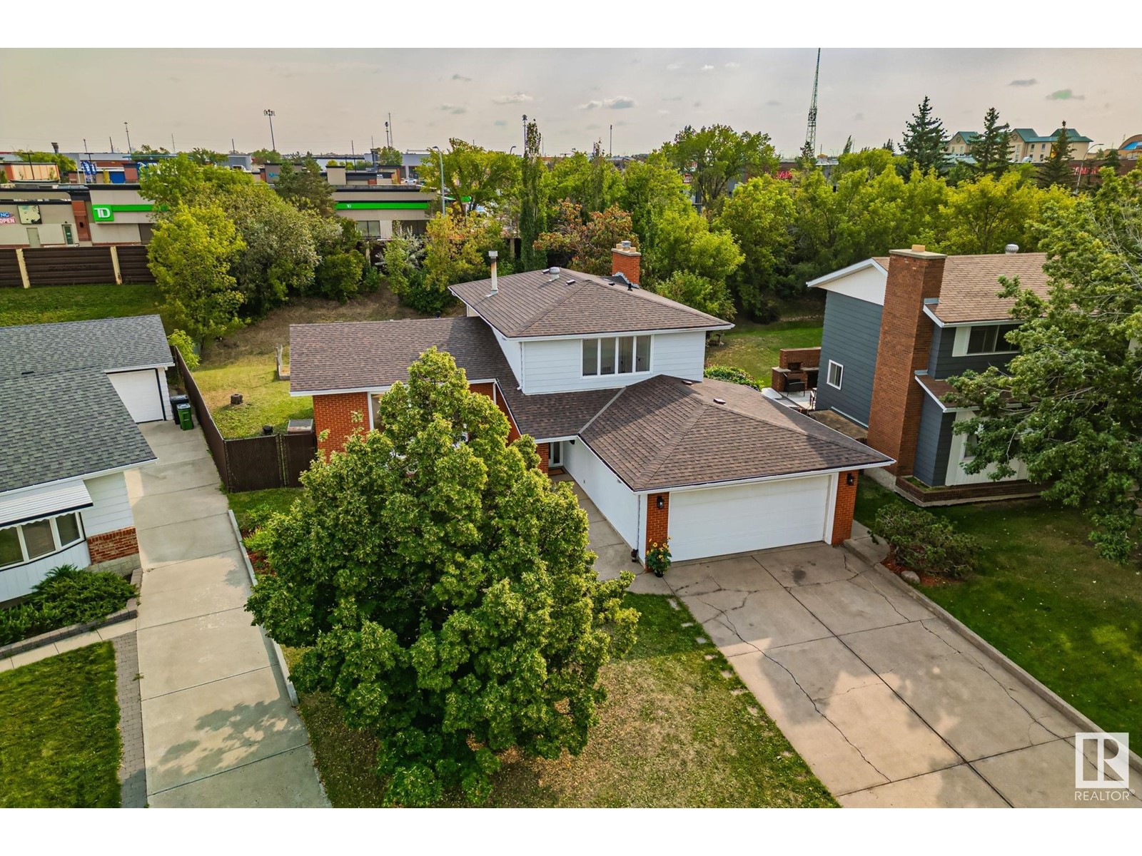 3563 104 Street Nw Nw, Edmonton, Alberta  T6J 2J8 - Photo 47 - E4406190