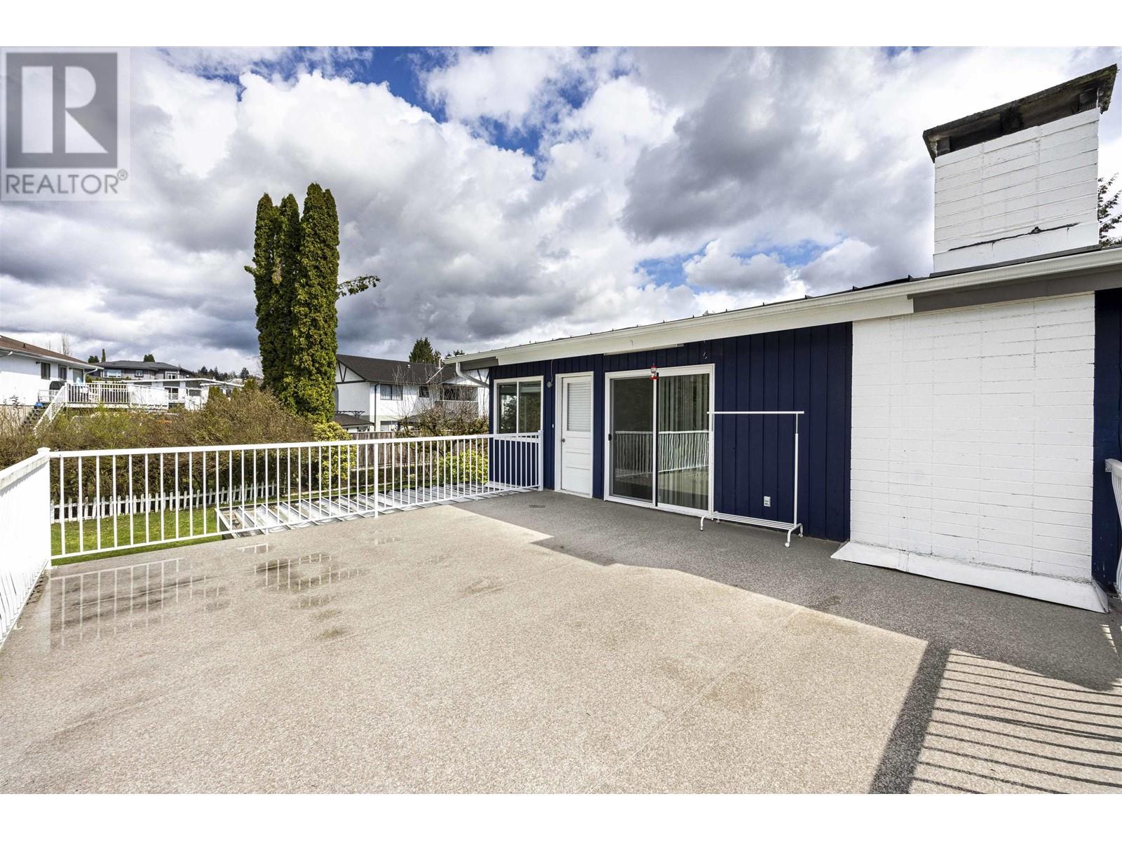 3345 Cardinal Drive, Burnaby, British Columbia  V5A 2T7 - Photo 24 - R2925098