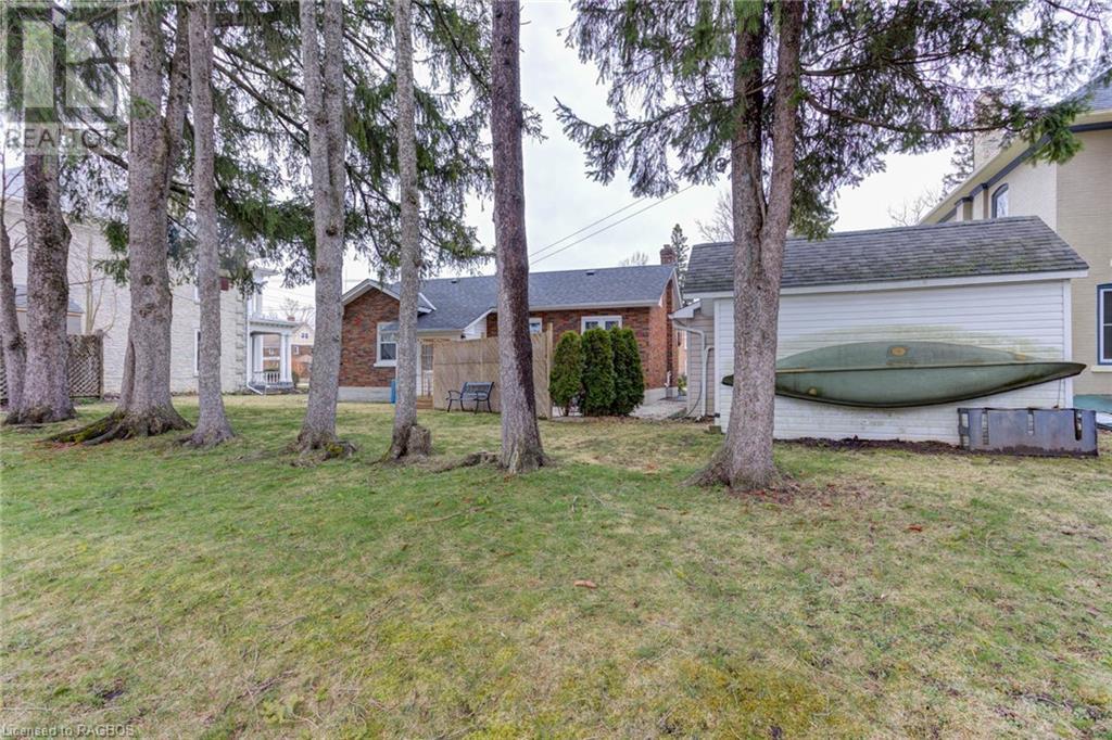 270 Lambton Street E, Durham, Ontario  N0G 1R0 - Photo 37 - 40645708