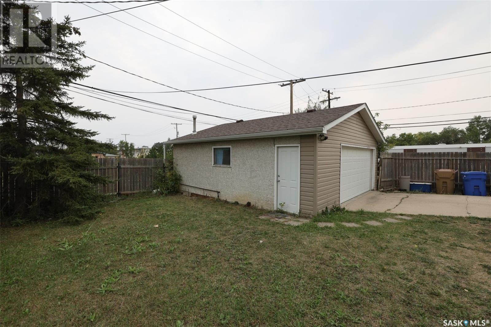 1627 8th Avenue N, Regina, Saskatchewan  S4R 0G4 - Photo 25 - SK983549