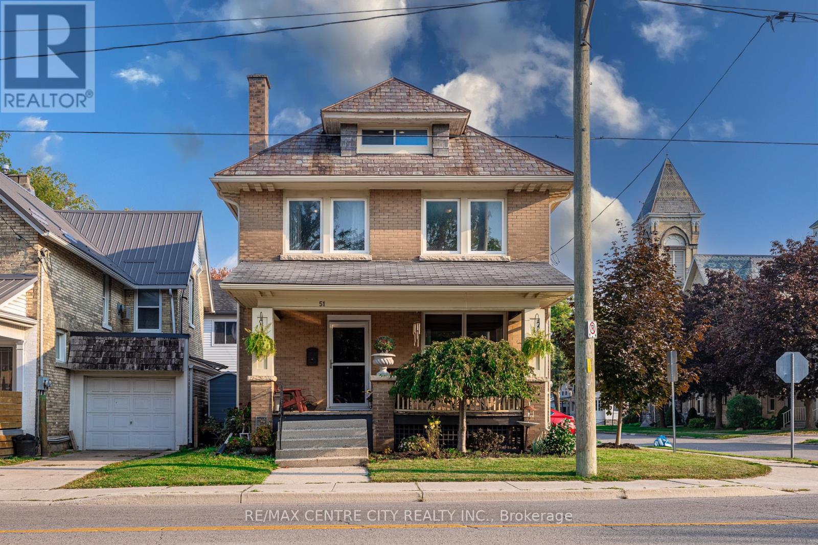 51 Wellington Street, St. Thomas, Ontario  N5R 2P7 - Photo 1 - X9348237