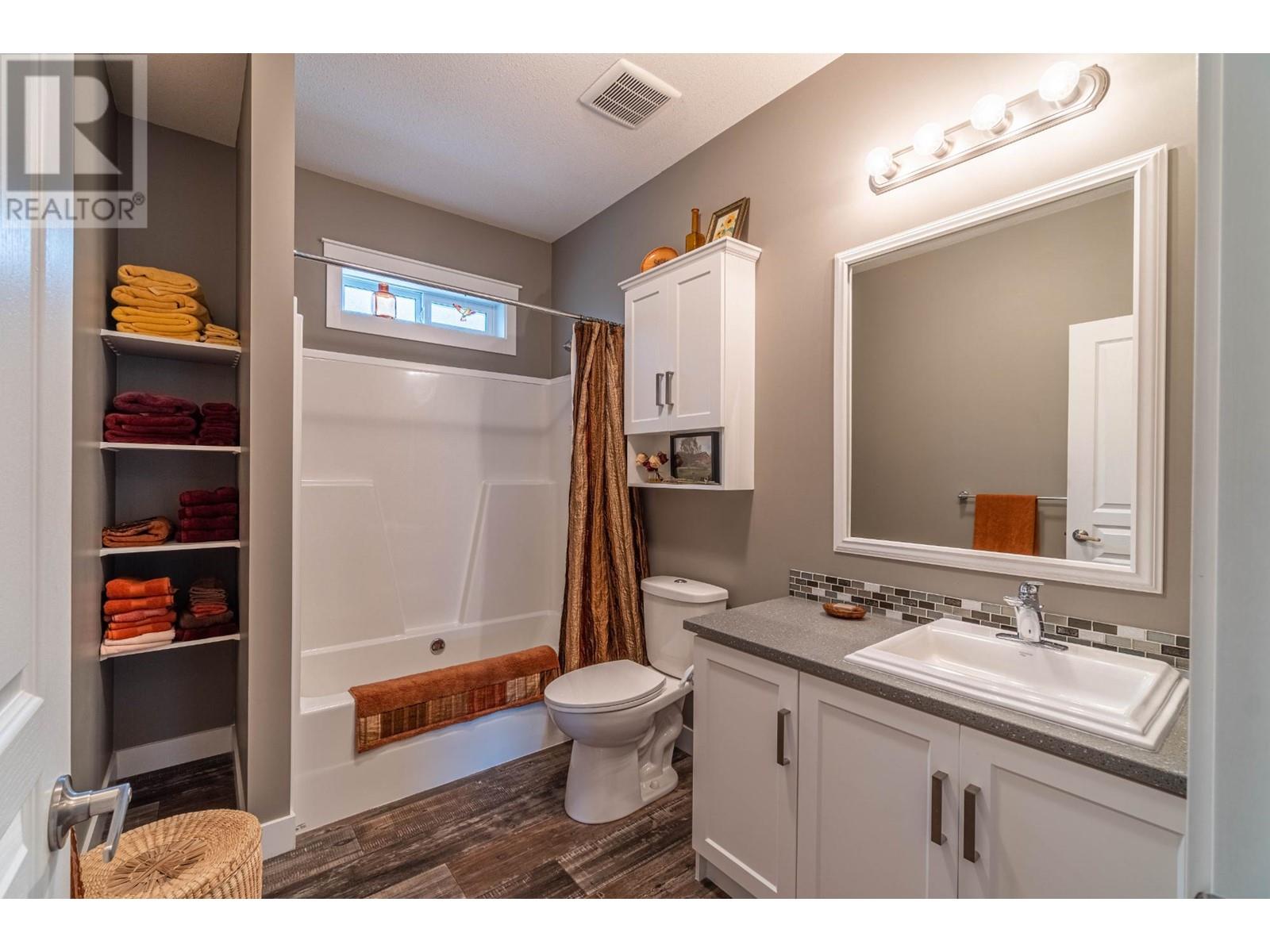 3395 Shuswap Rd, Kamloops, British Columbia  V2H 1T2 - Photo 17 - 180888