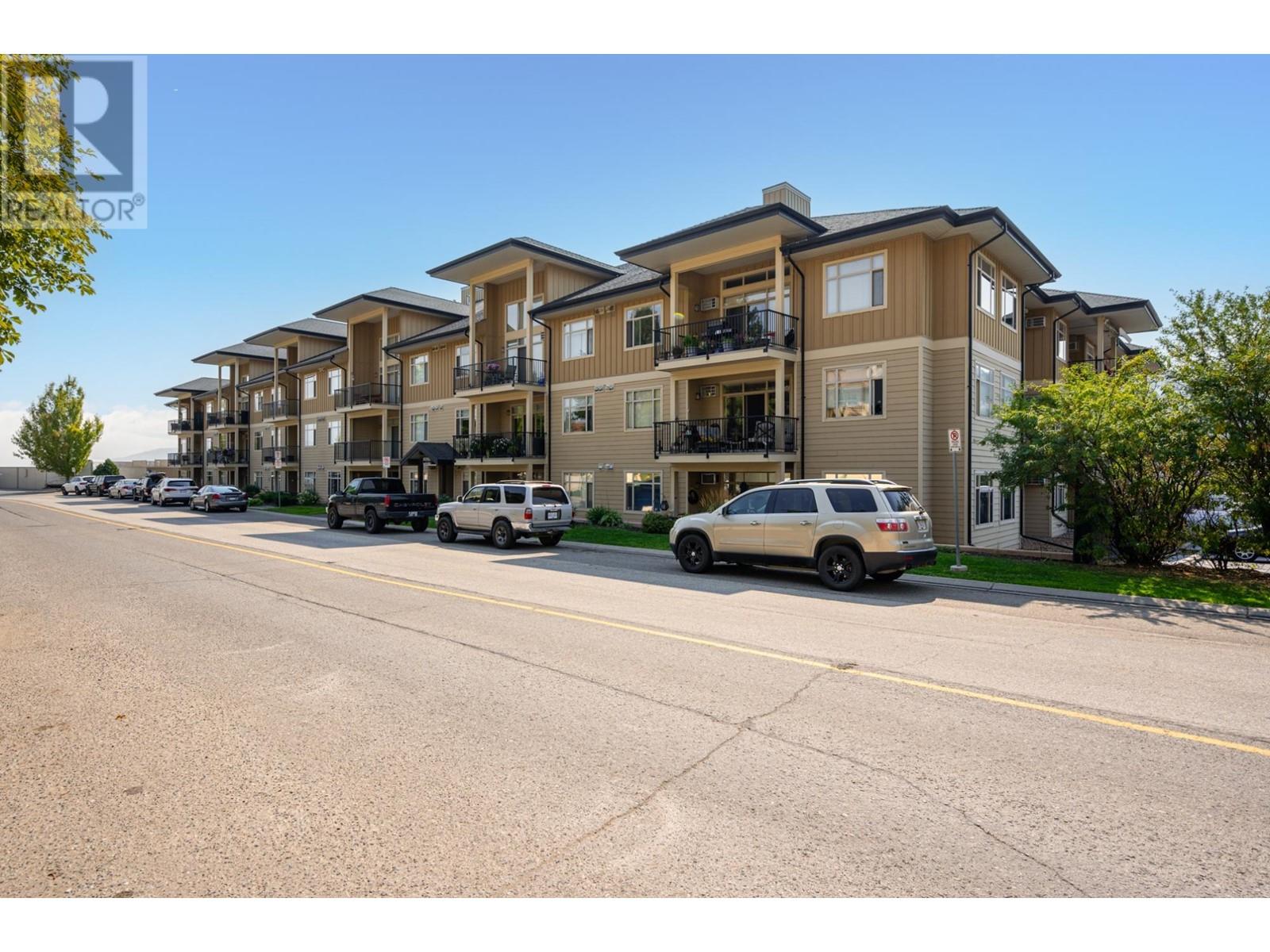 307-1390 Hillside Drive, Kamloops, British Columbia  V2E 0A6 - Photo 3 - 180893