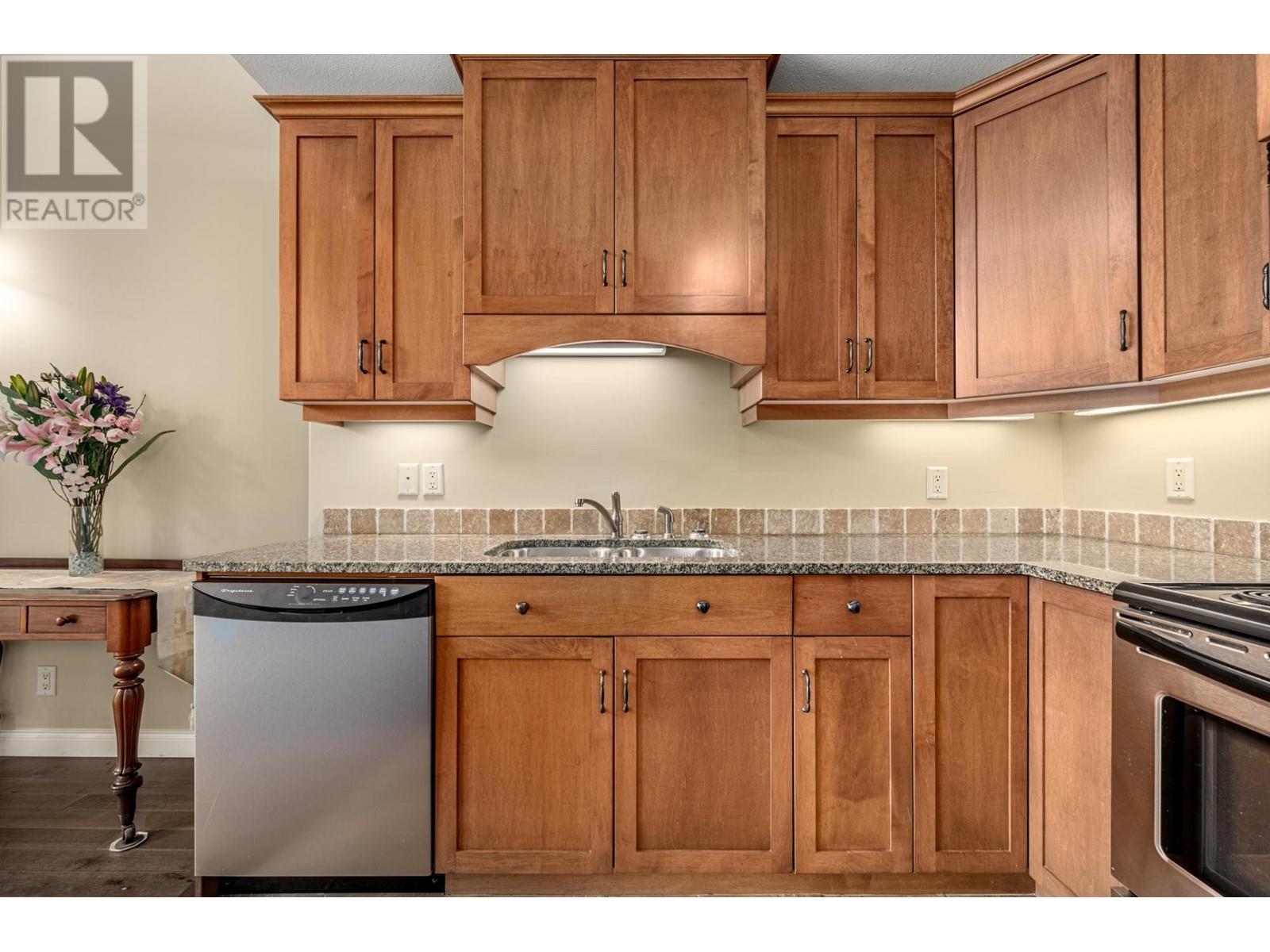 307-1390 Hillside Drive, Kamloops, British Columbia  V2E 0A6 - Photo 13 - 180893