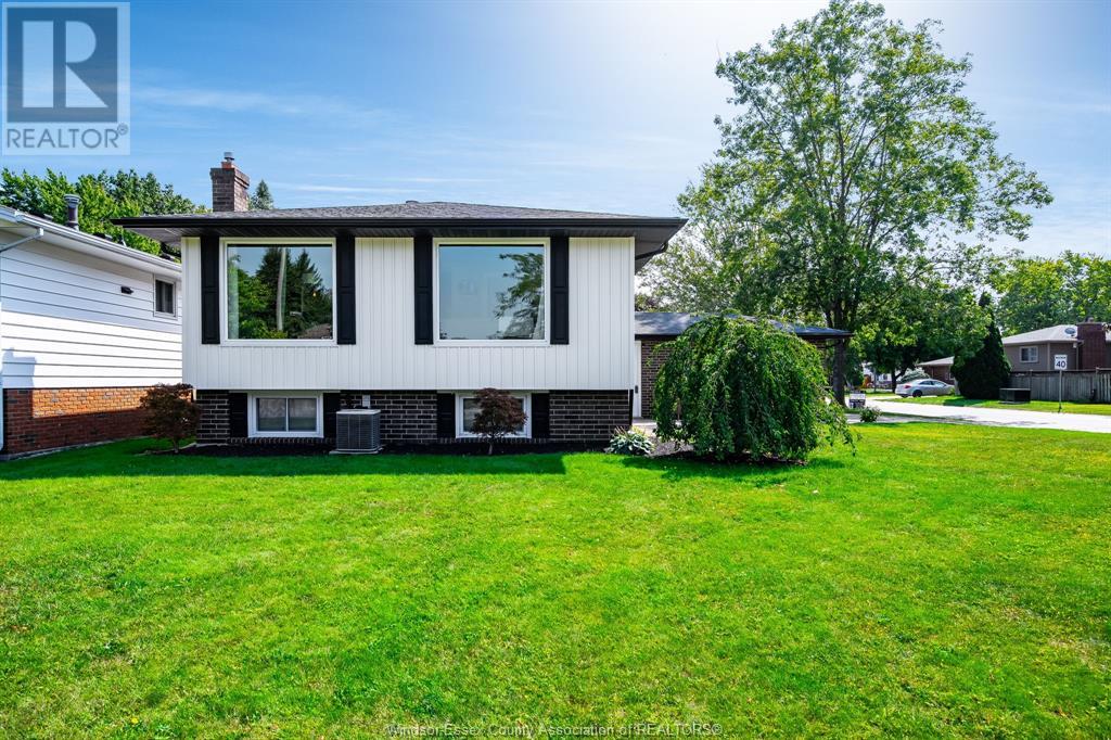 2 Sutton DRIVE, leamington, Ontario