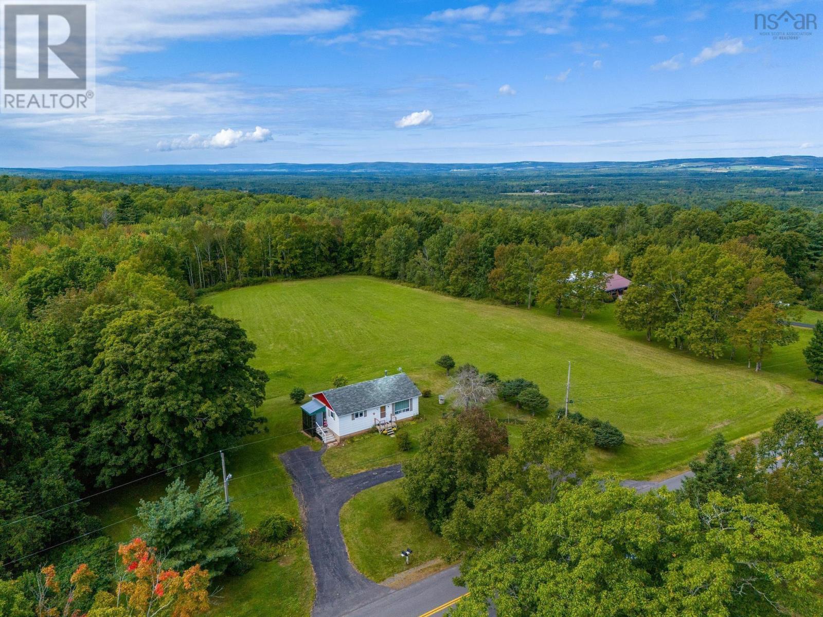 401 Tremont Mountain Road, South Tremont, Nova Scotia  B0P 1R0 - Photo 2 - 202422148