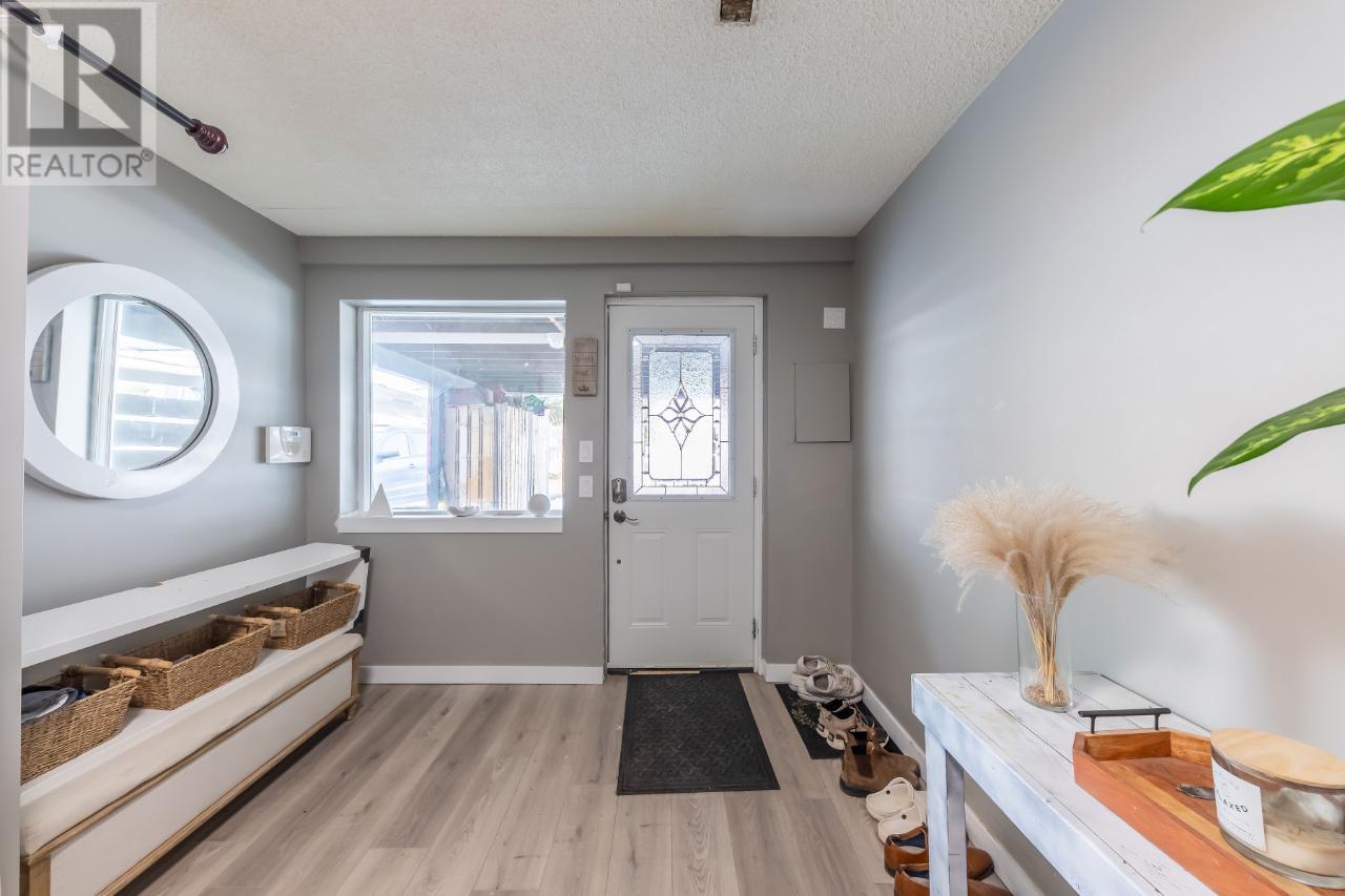 3192 Wawn Cres, Kamloops, British Columbia  V2B 7J6 - Photo 3 - 180894