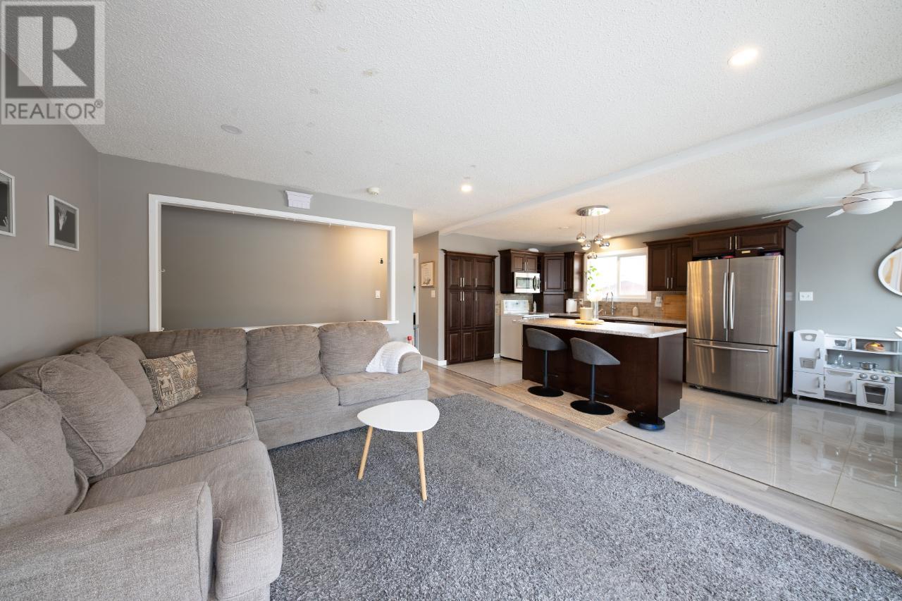 3192 Wawn Cres, Kamloops, British Columbia  V2B 7J6 - Photo 7 - 180894