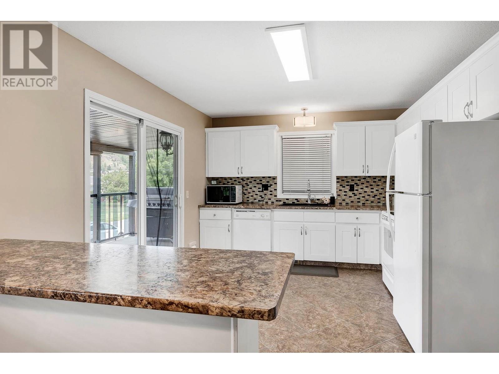 4104 Davie Road, Kamloops, British Columbia  V2H 1K8 - Photo 7 - 179381