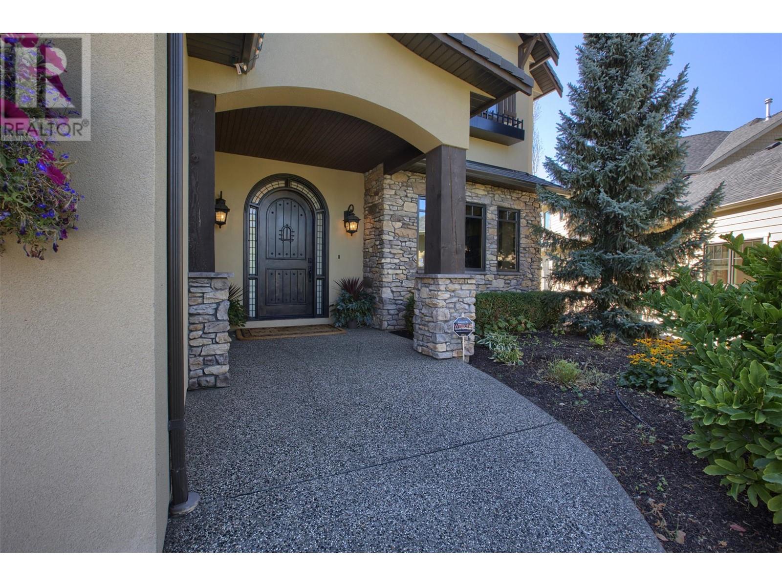 373 Farron Court Kelowna