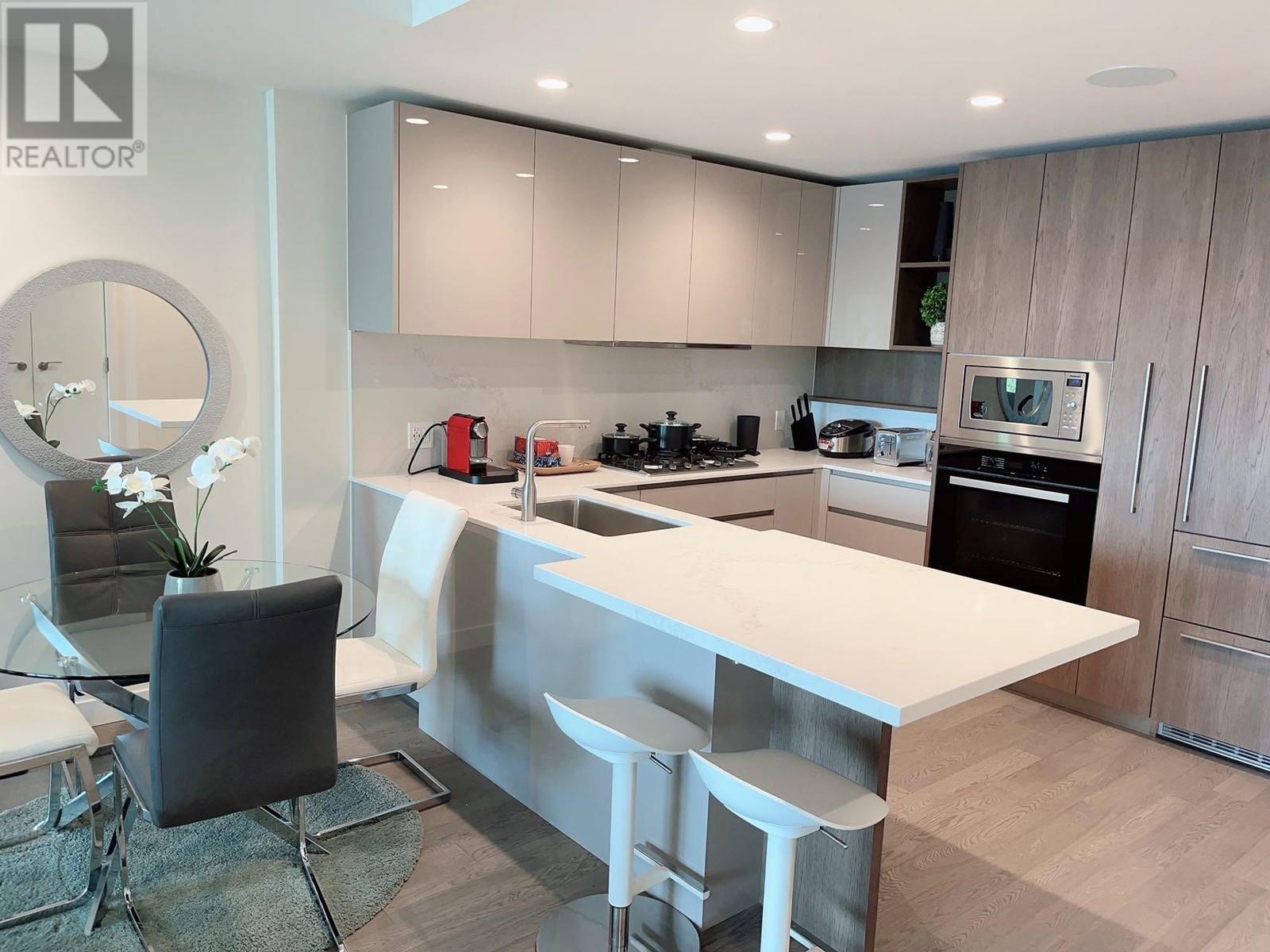 Listing Picture 12 of 38 : 410 6855 PEARSON WAY, Richmond / 烈治文 - 魯藝地產 Yvonne Lu Group - MLS Medallion Club Member