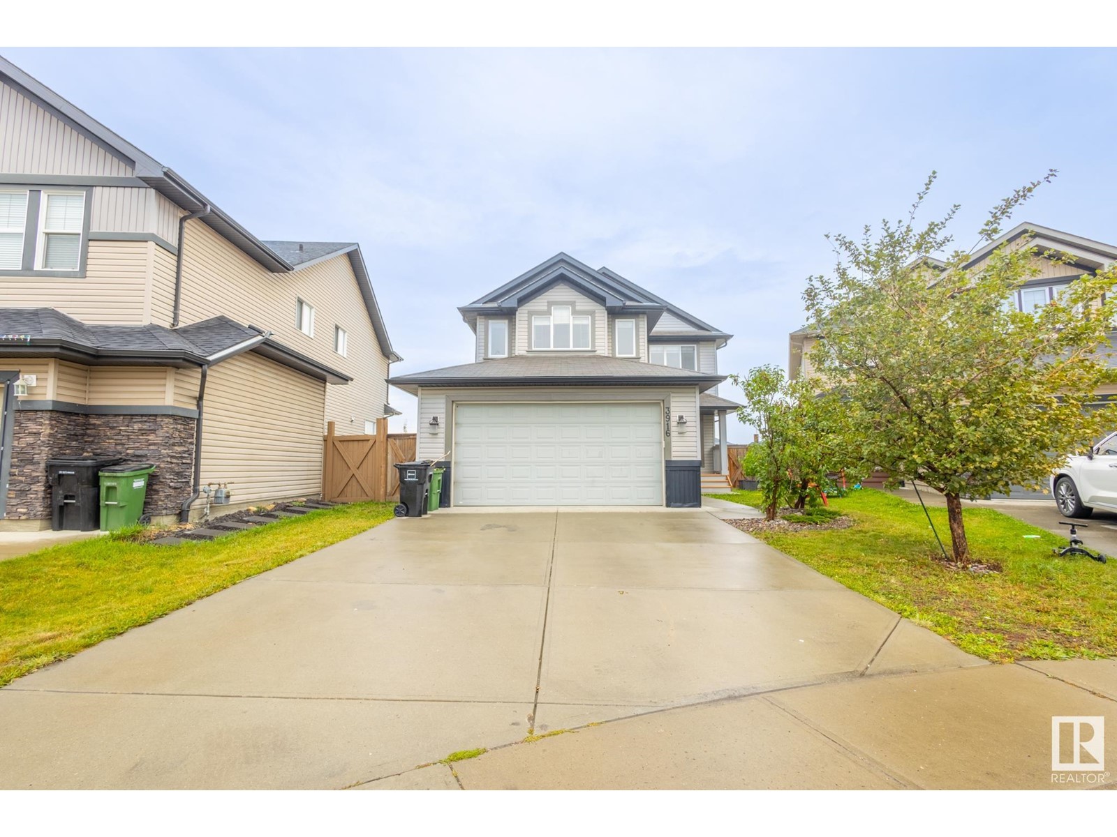 3916 164 Av Nw, Edmonton, Alberta  T5Y 0M6 - Photo 1 - E4406328