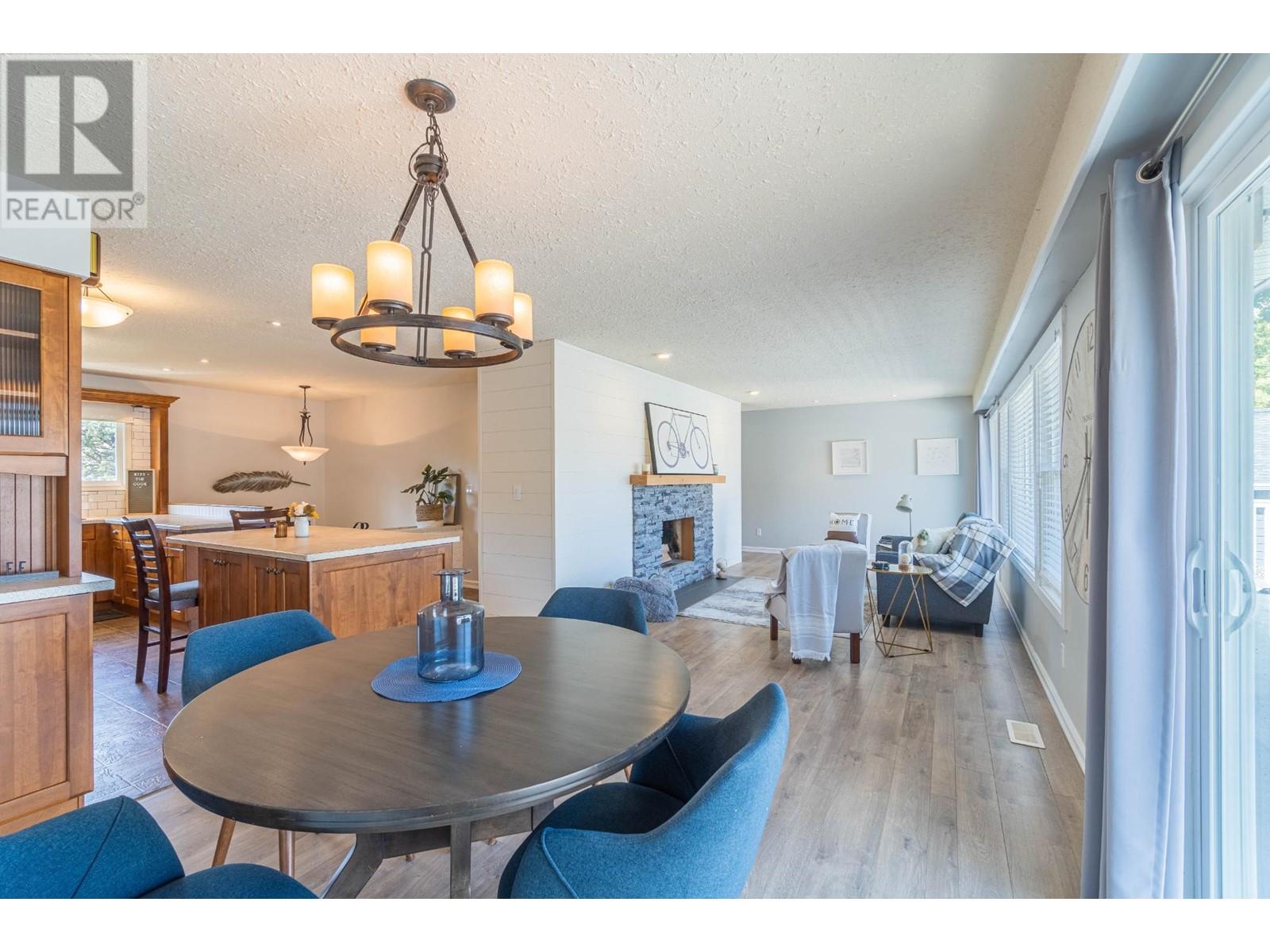 4875 Kathleen Place, Kamloops, British Columbia  V2H 1M1 - Photo 5 - 180891