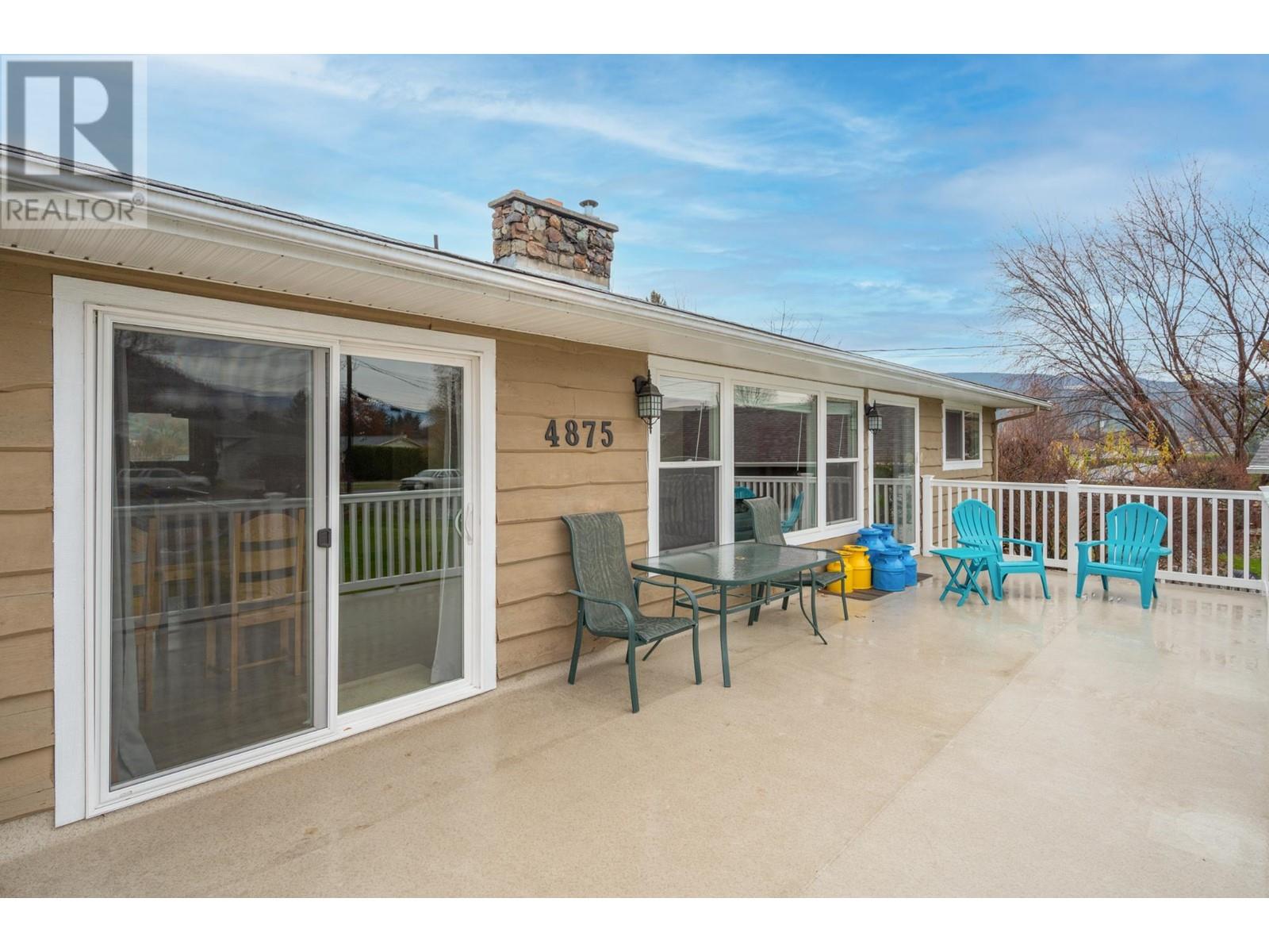 4875 Kathleen Place, Kamloops, British Columbia  V2H 1M1 - Photo 7 - 180891