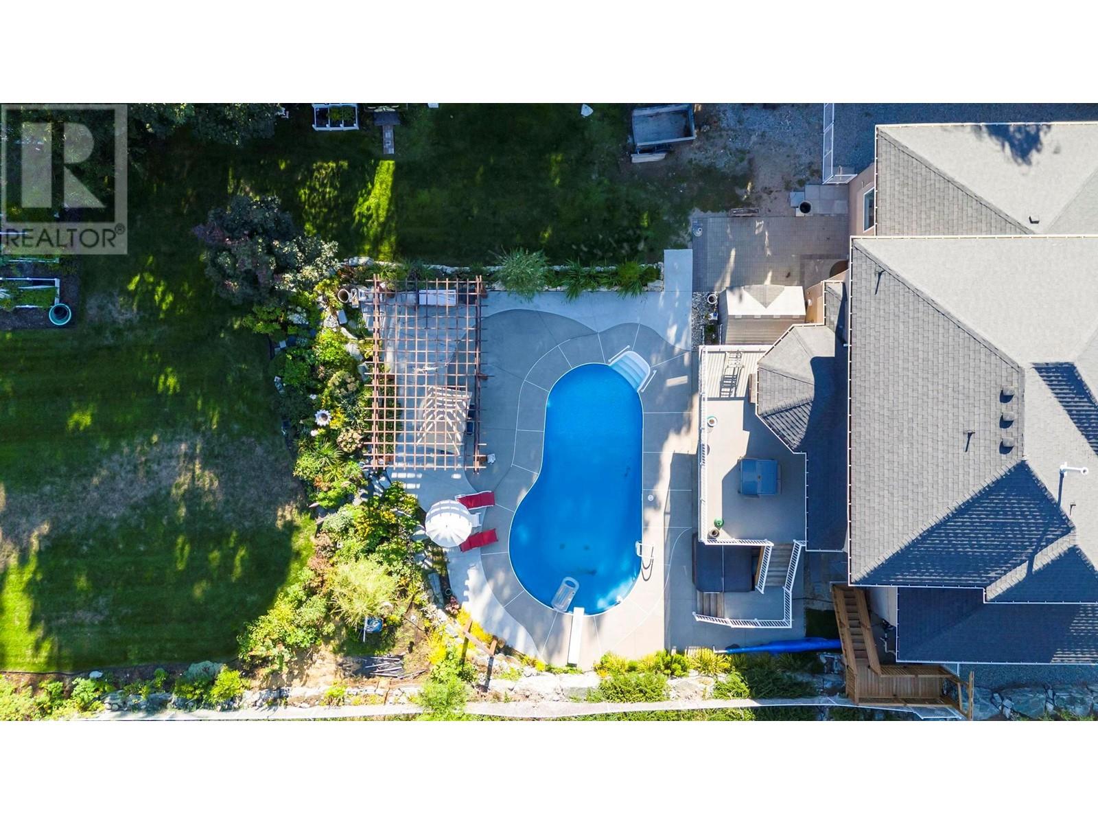 1605 Crawford Road Kelowna