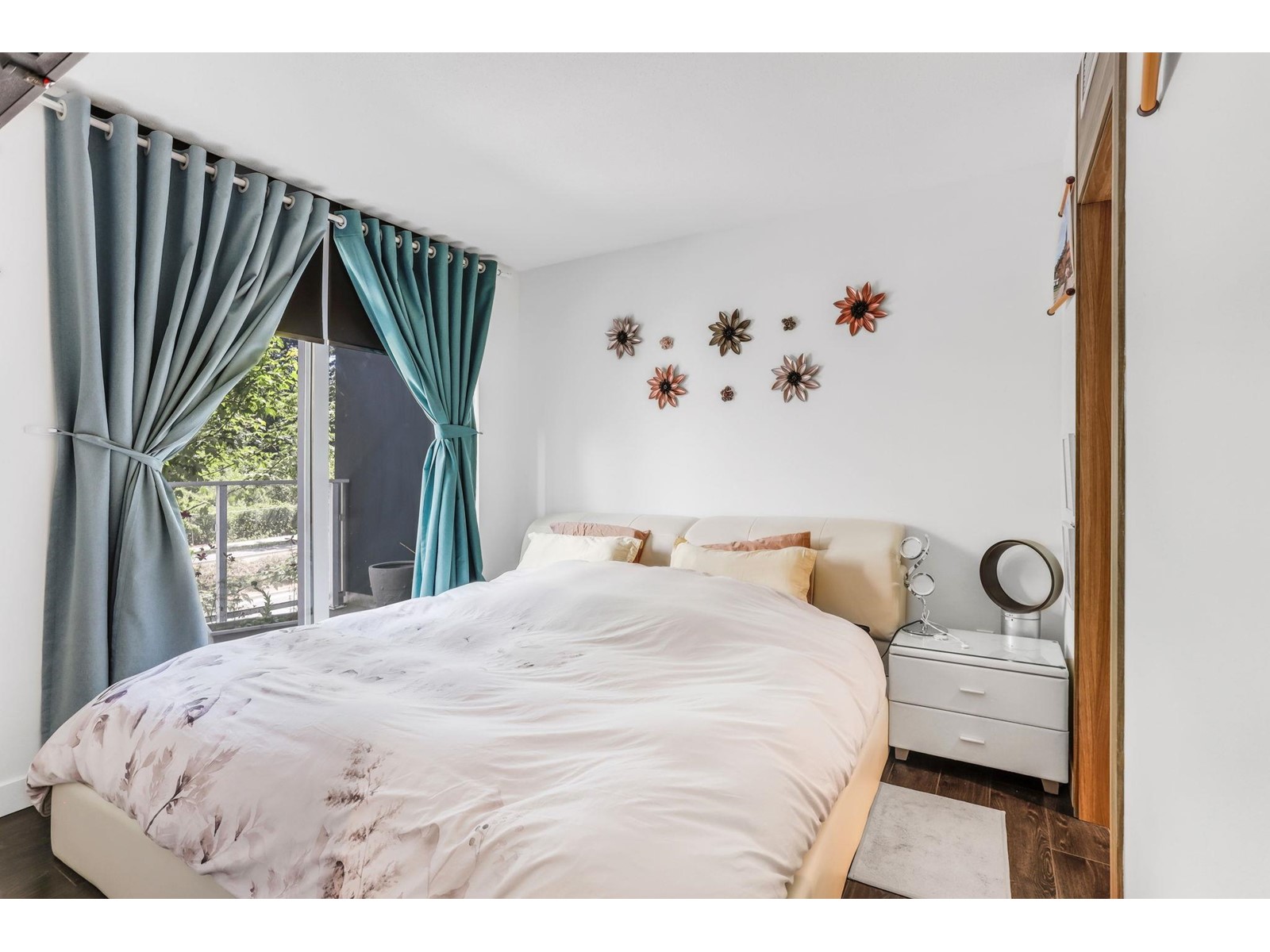 Th6 9887 Whalley Boulevard, Surrey, British Columbia  V3T 0P4 - Photo 19 - R2925287