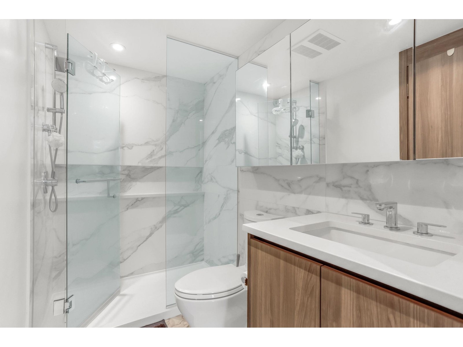 Th6 9887 Whalley Boulevard, Surrey, British Columbia  V3T 0P4 - Photo 22 - R2925287