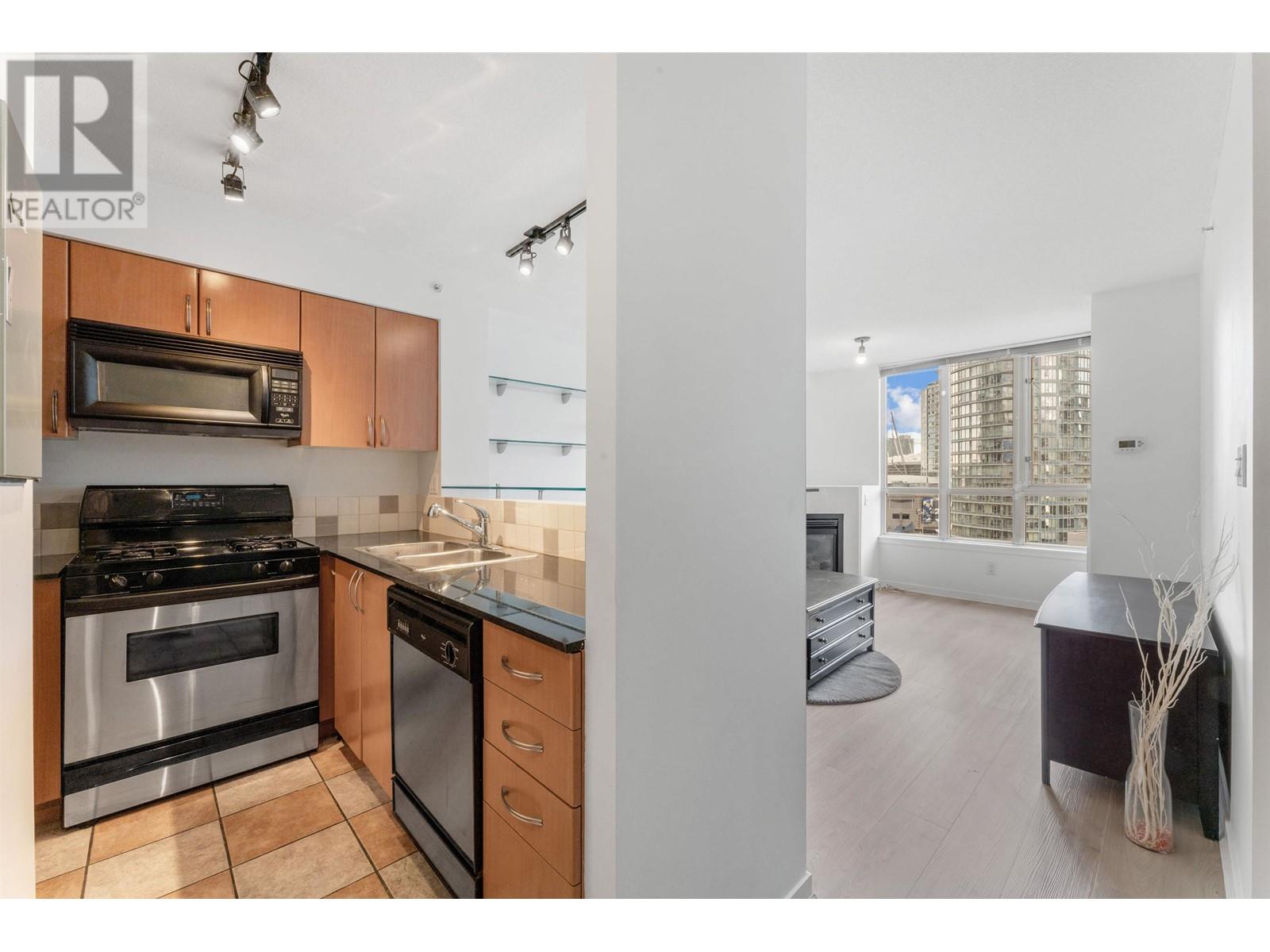 Property at 1510 63 KEEFER PLACE image 3