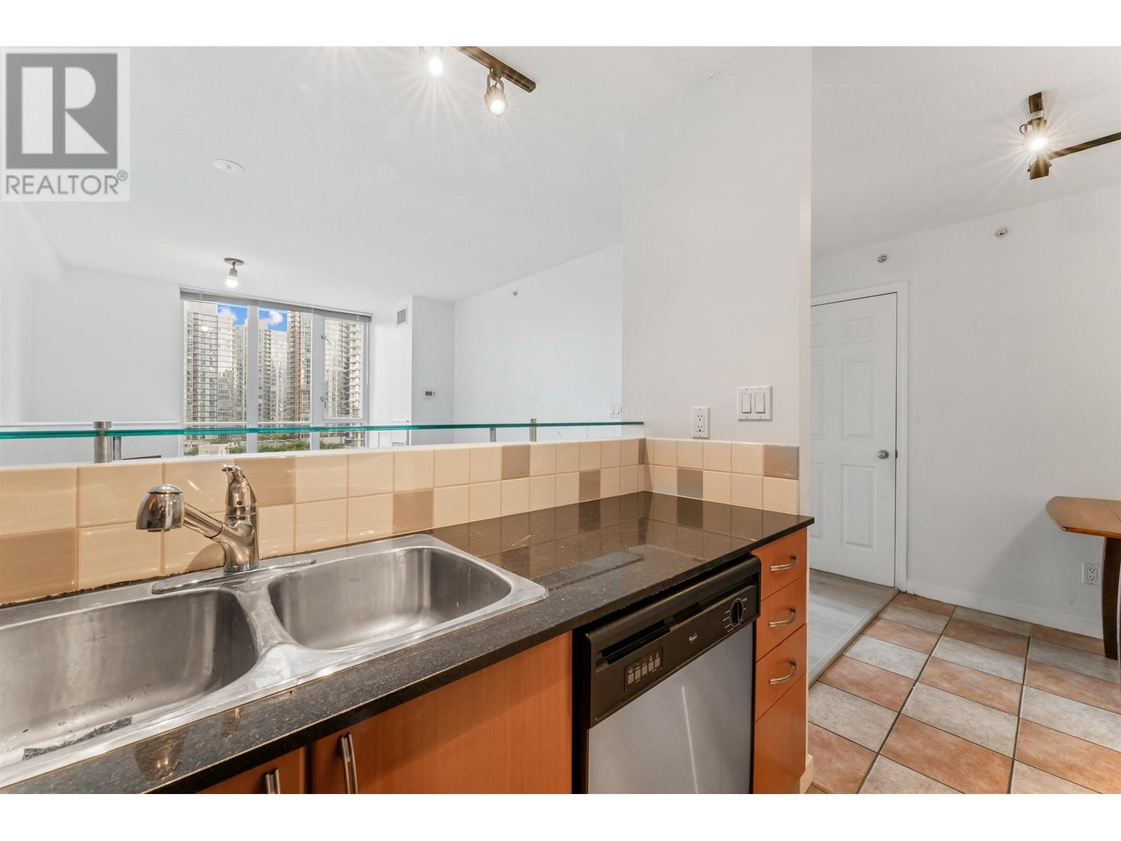 Property at 1510 63 KEEFER PLACE image 4