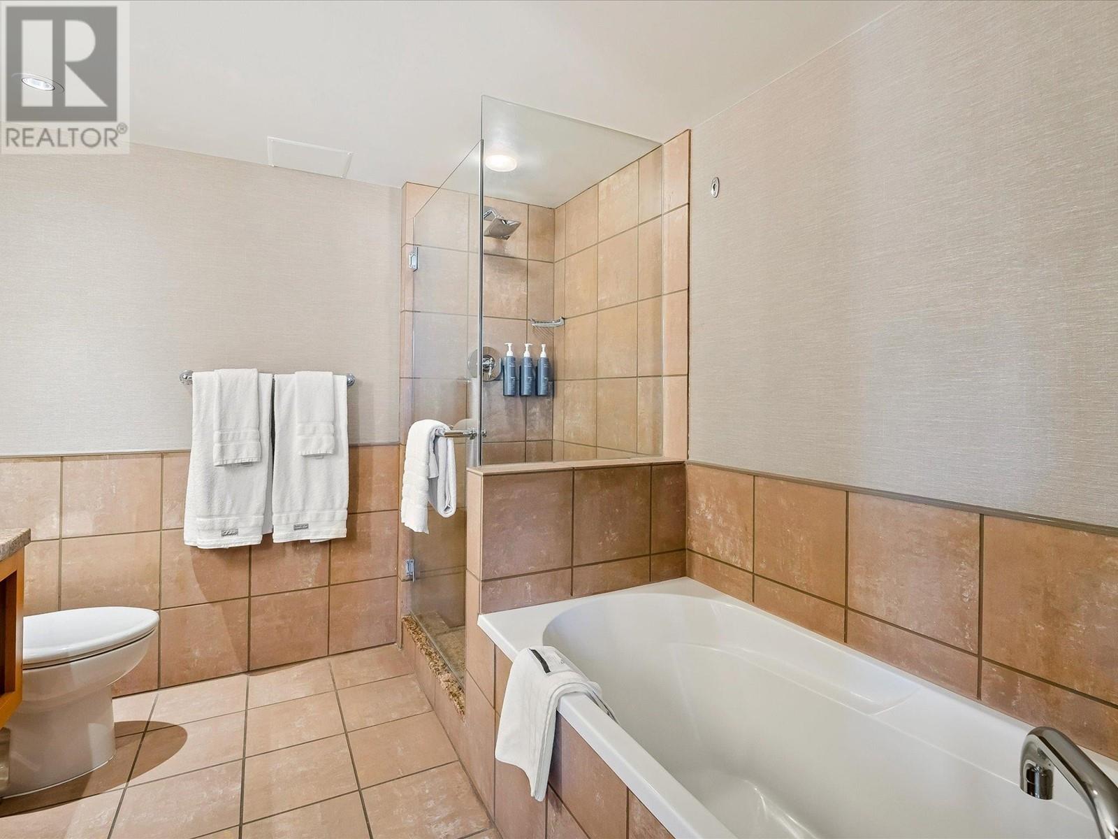 605/606 4090 Whistler Way, Whistler, British Columbia  V8E 1J3 - Photo 24 - R2922445