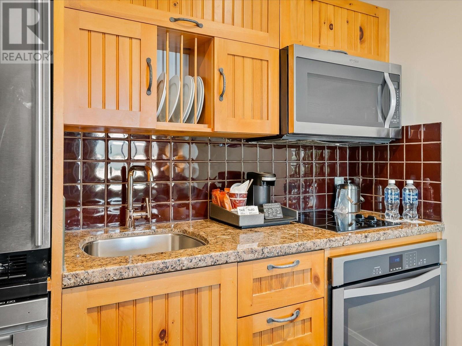605/606 4090 Whistler Way, Whistler, British Columbia  V8E 1J3 - Photo 23 - R2922445