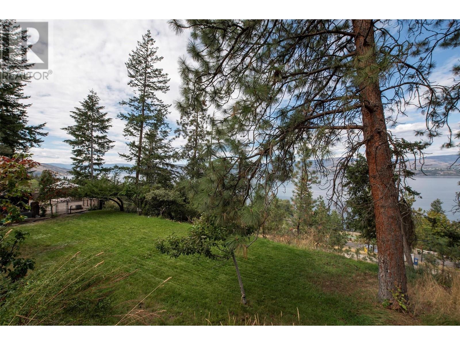 402 Viewcrest Road, Kelowna, British Columbia  V1W 4J8 - Photo 46 - 10324158