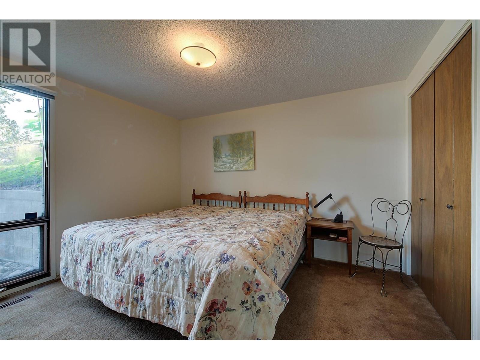 402 Viewcrest Road, Kelowna, British Columbia  V1W 4J8 - Photo 56 - 10324158