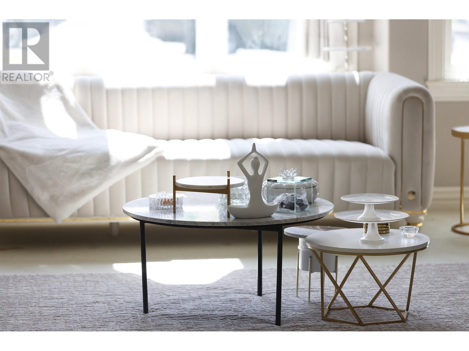 Listing Picture 11 of 40 : 5988 LEIBLY AVENUE, Burnaby / 本拿比 - 魯藝地產 Yvonne Lu Group - MLS Medallion Club Member