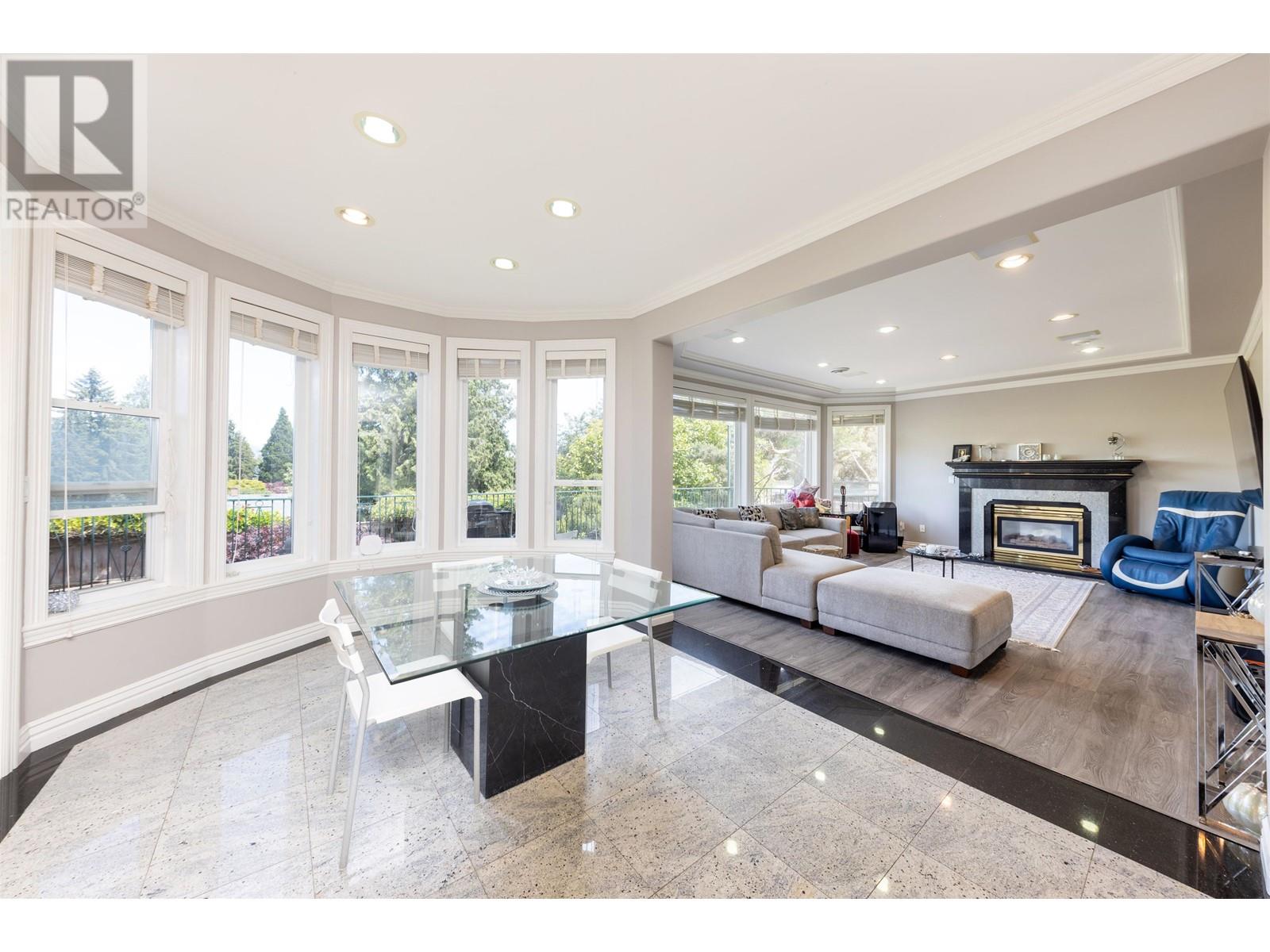 Listing Picture 18 of 40 : 5988 LEIBLY AVENUE, Burnaby / 本拿比 - 魯藝地產 Yvonne Lu Group - MLS Medallion Club Member