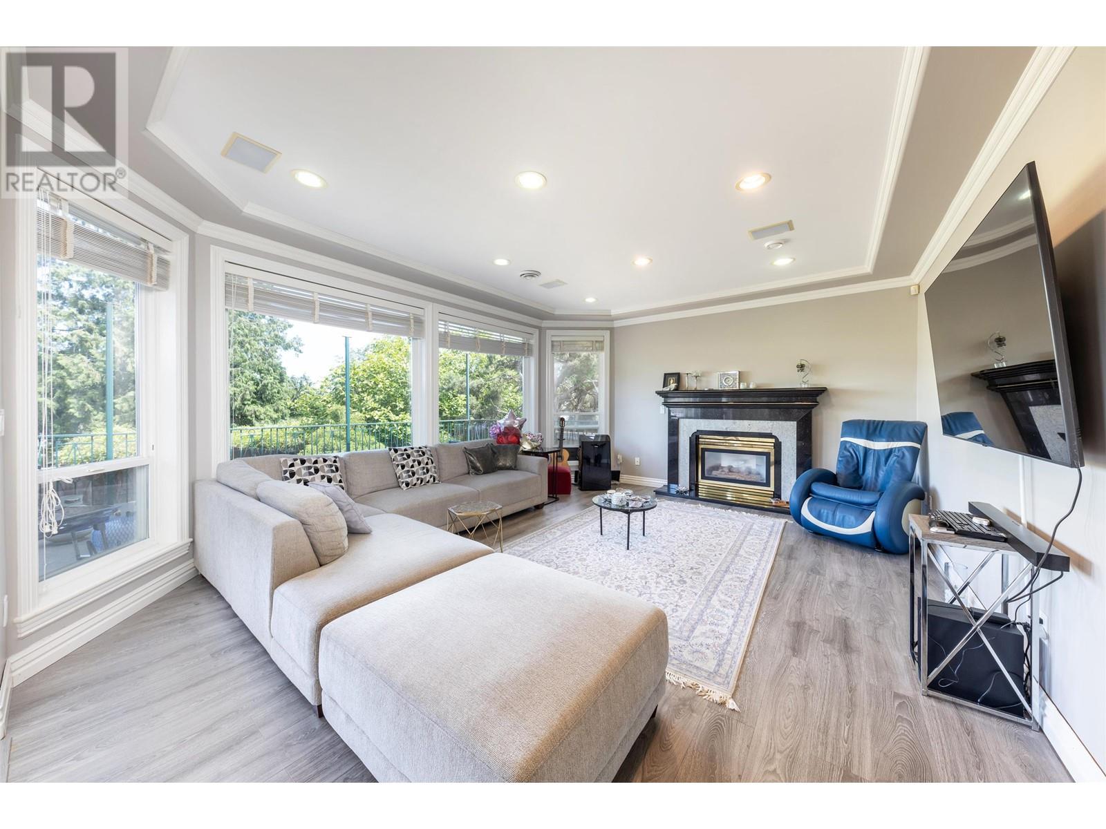 Listing Picture 19 of 40 : 5988 LEIBLY AVENUE, Burnaby / 本拿比 - 魯藝地產 Yvonne Lu Group - MLS Medallion Club Member