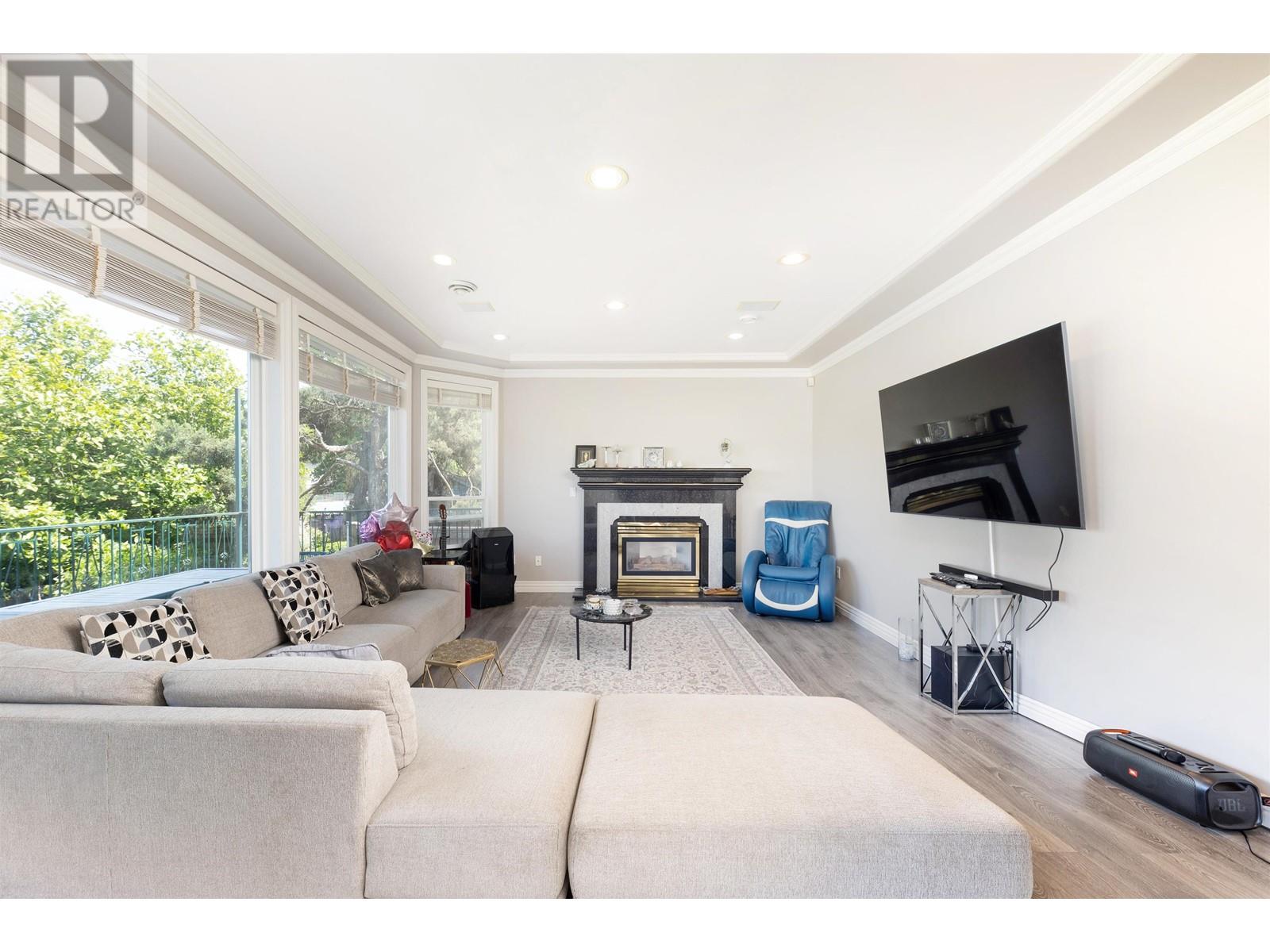 Listing Picture 20 of 40 : 5988 LEIBLY AVENUE, Burnaby / 本拿比 - 魯藝地產 Yvonne Lu Group - MLS Medallion Club Member