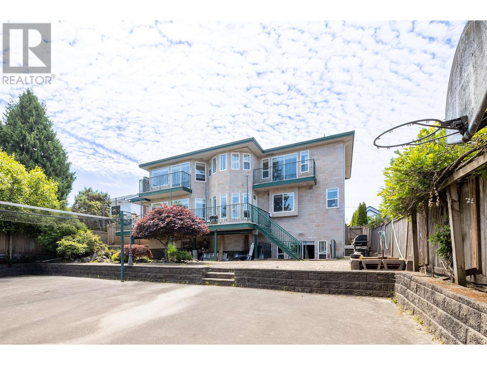 Listing Picture 37 of 40 : 5988 LEIBLY AVENUE, Burnaby / 本拿比 - 魯藝地產 Yvonne Lu Group - MLS Medallion Club Member